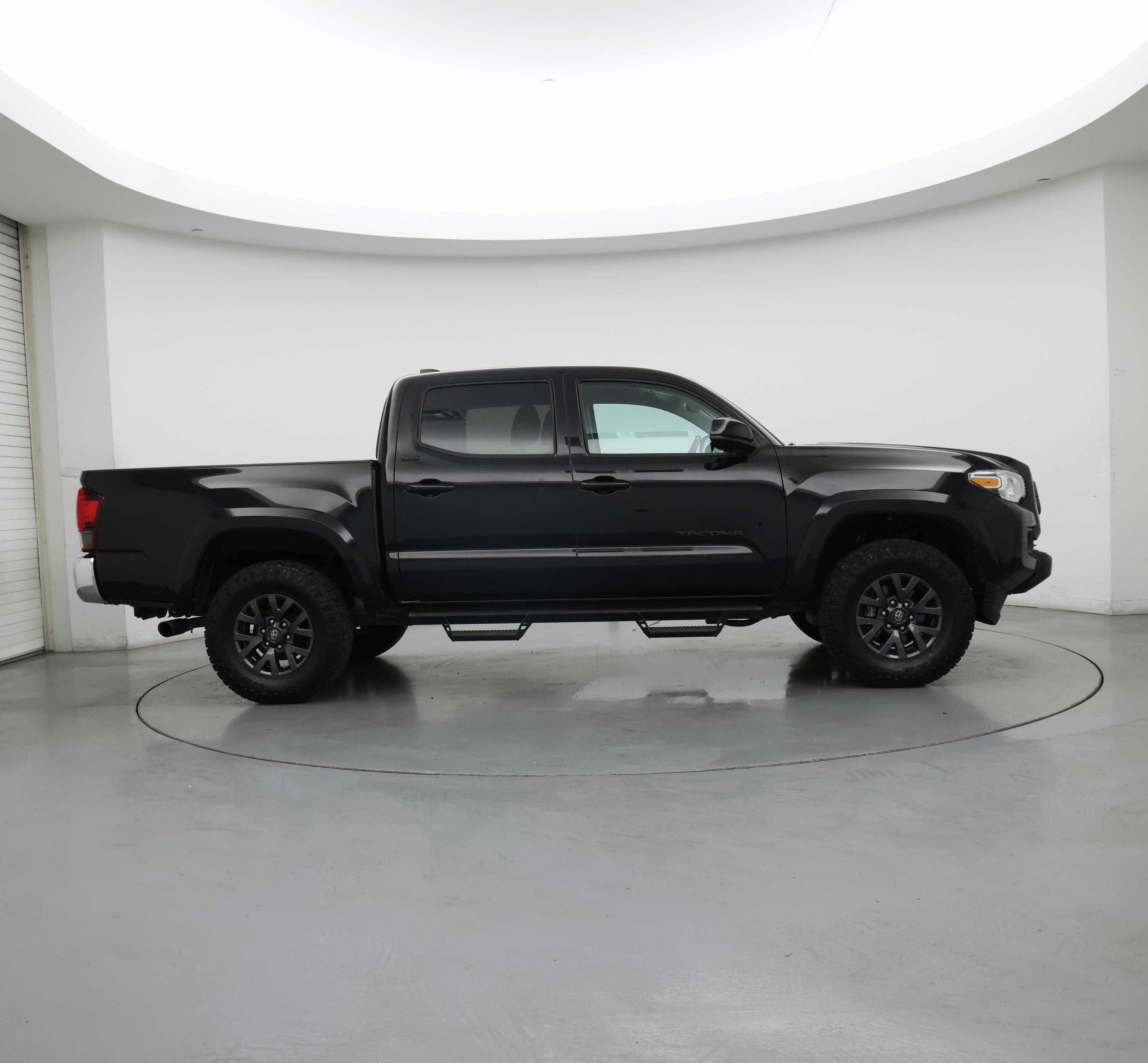 Thumbnail: 2023 Toyota Tacoma - 7