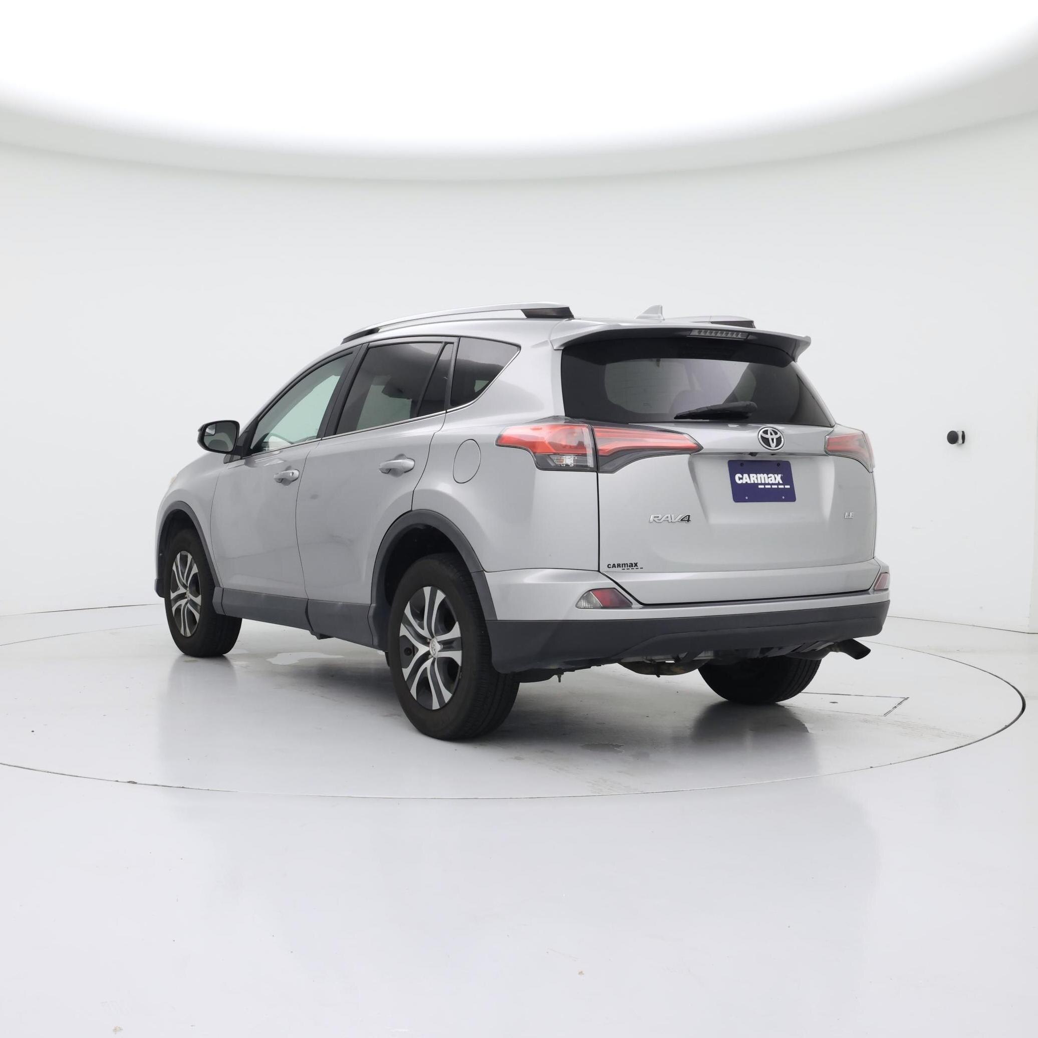 Thumbnail: 2018 Toyota RAV4 - 2
