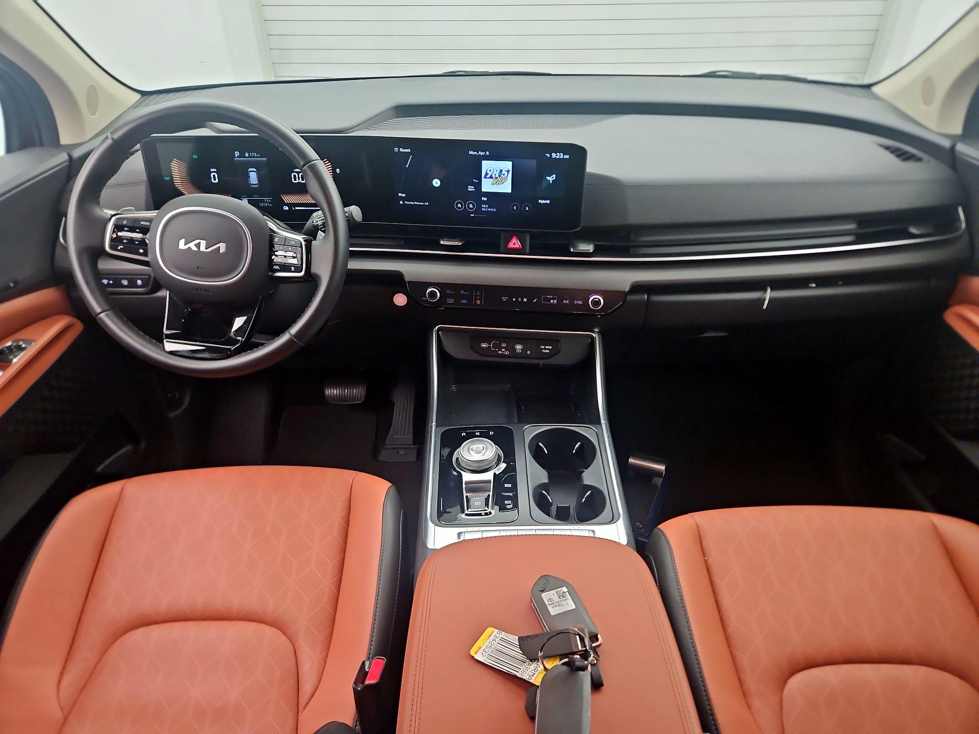 Thumbnail: 2025 Kia Carnival - 9