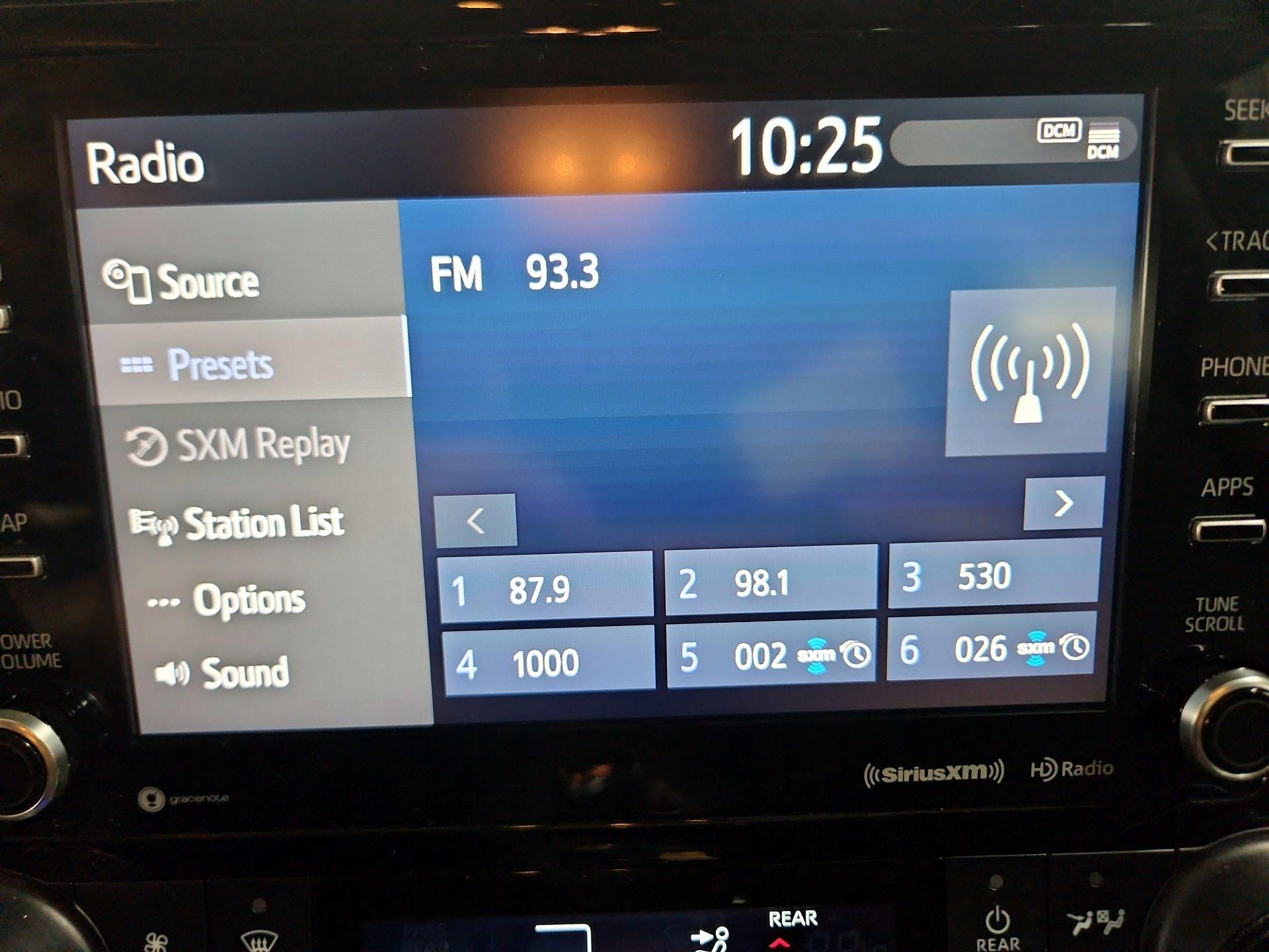 Thumbnail: 2022 Toyota Highlander - 14