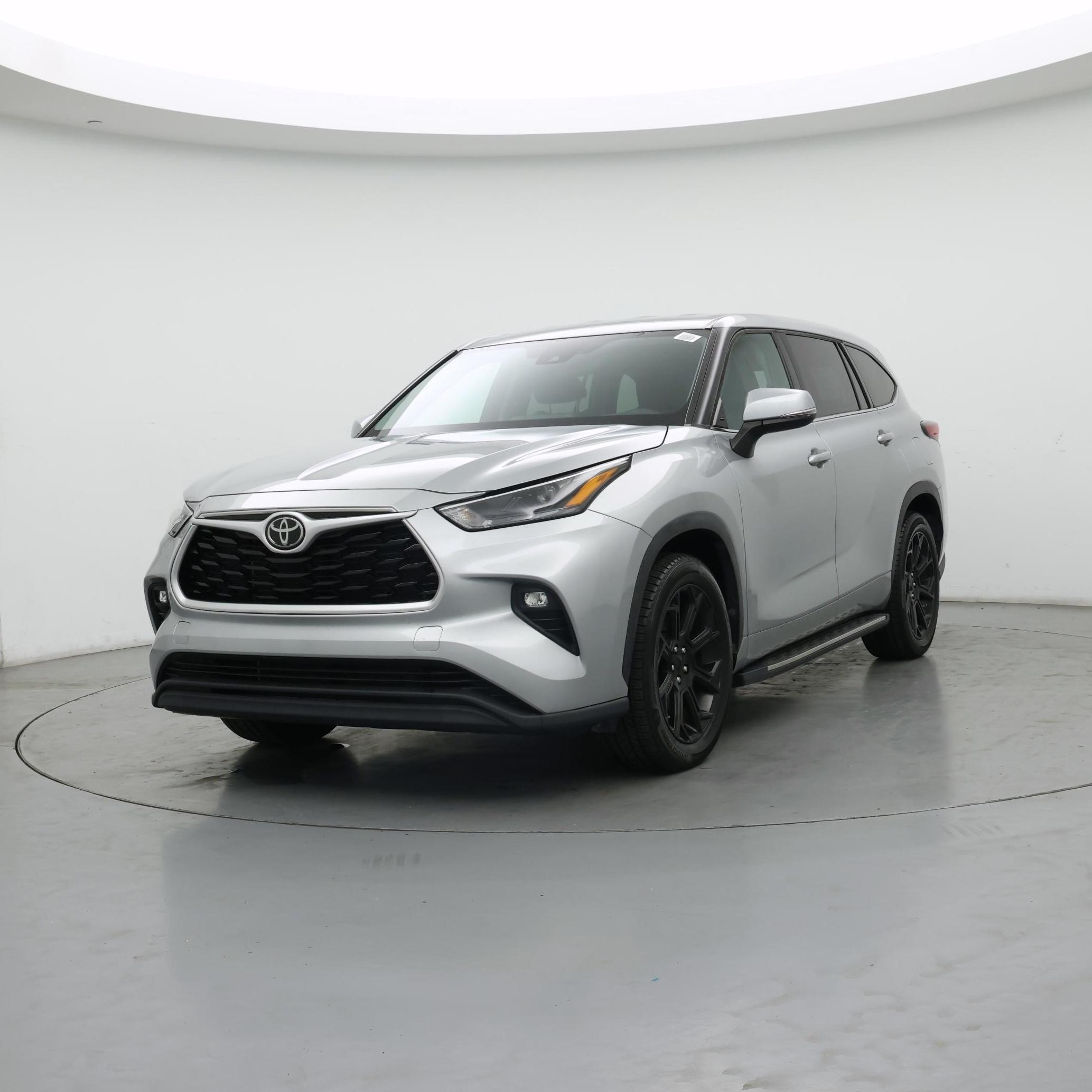 Thumbnail: 2022 Toyota Highlander - 4