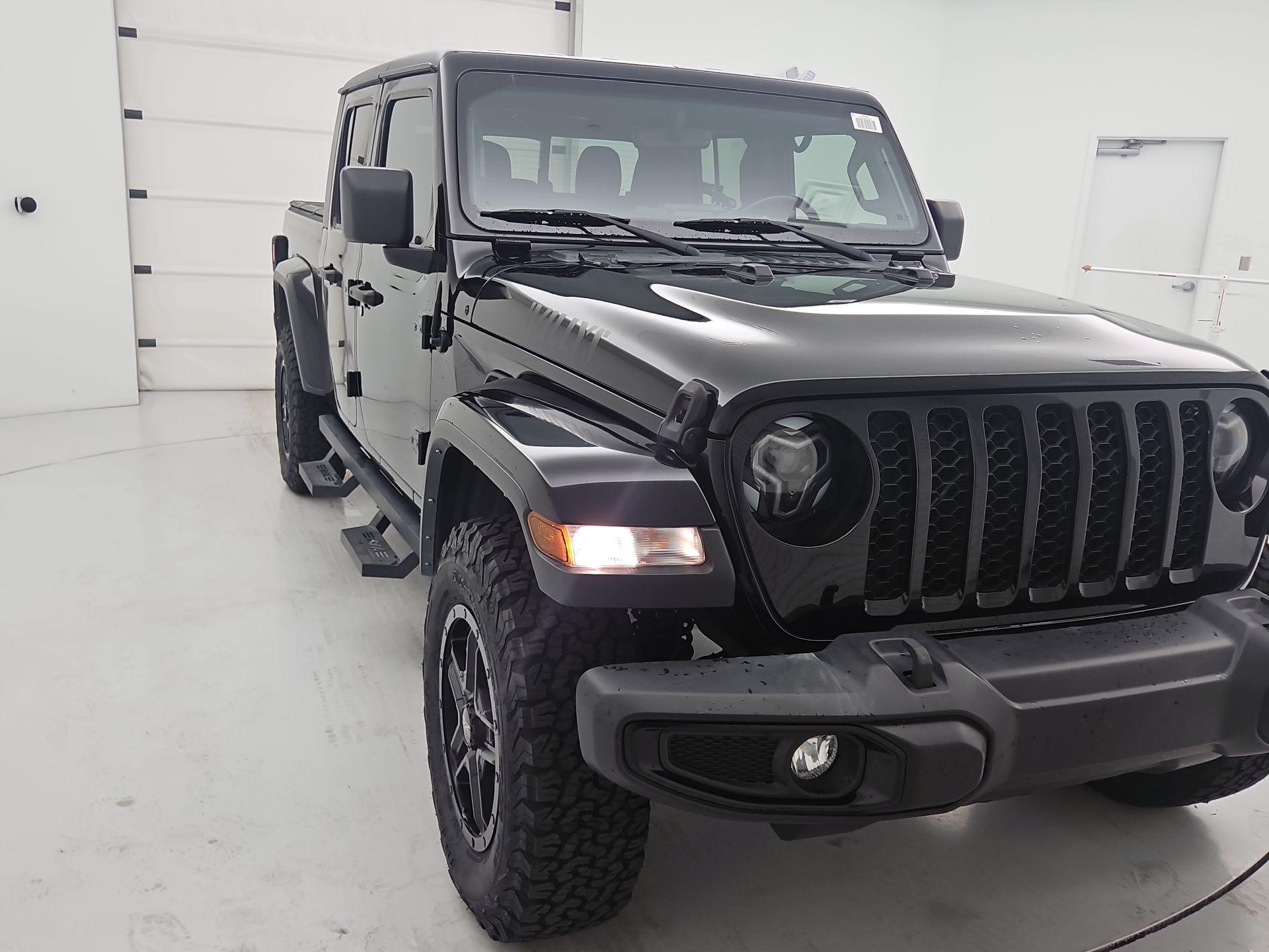 Thumbnail: 2021 Jeep Gladiator - 1