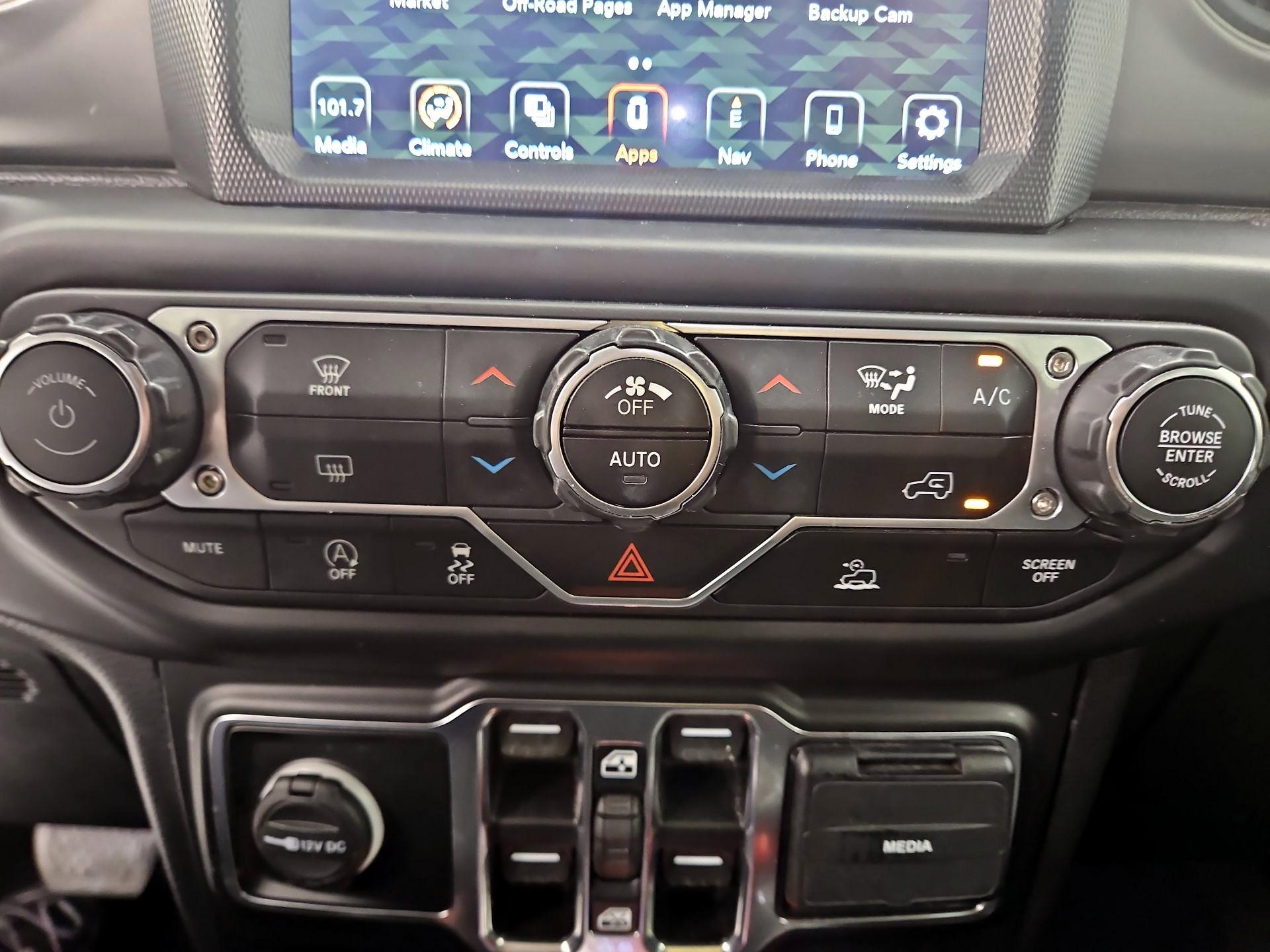 Thumbnail: 2021 Jeep Gladiator - 14