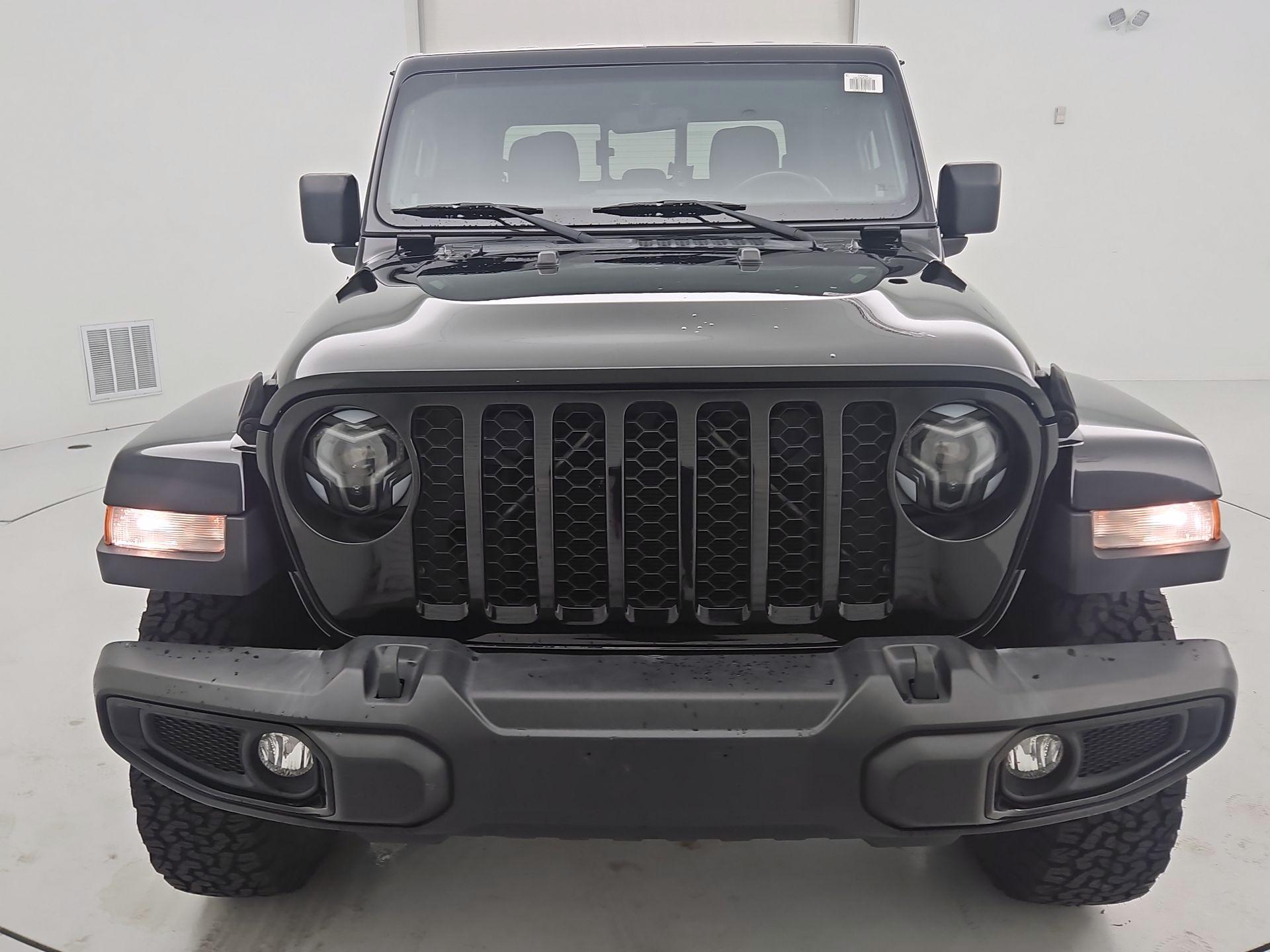 Thumbnail: 2021 Jeep Gladiator - 2