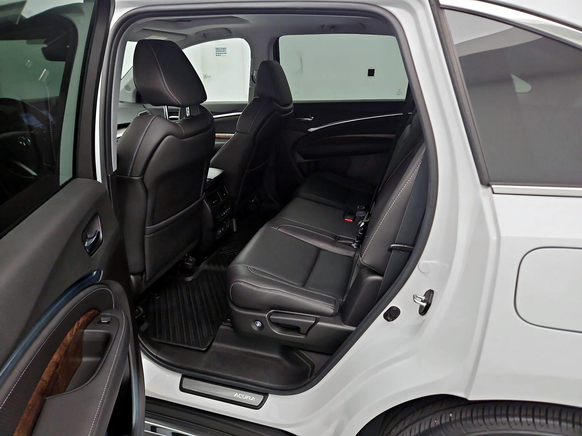 Thumbnail: 2020 Acura MDX - 18