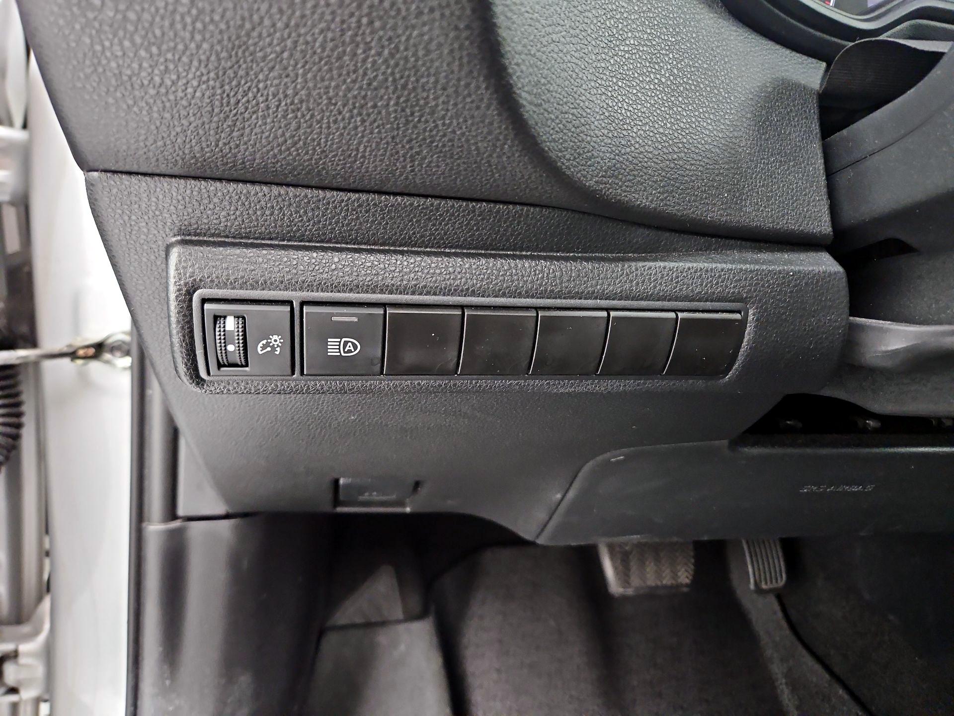 Thumbnail: 2024 Toyota Corolla - 13