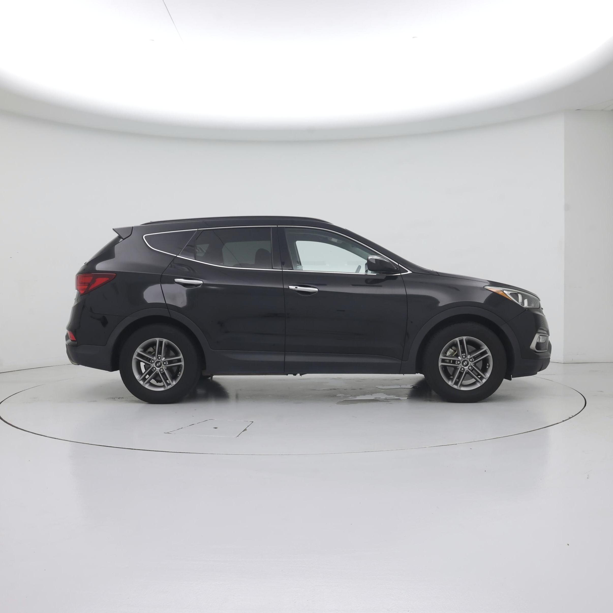 Thumbnail: 2017 Hyundai Santa Fe - 7