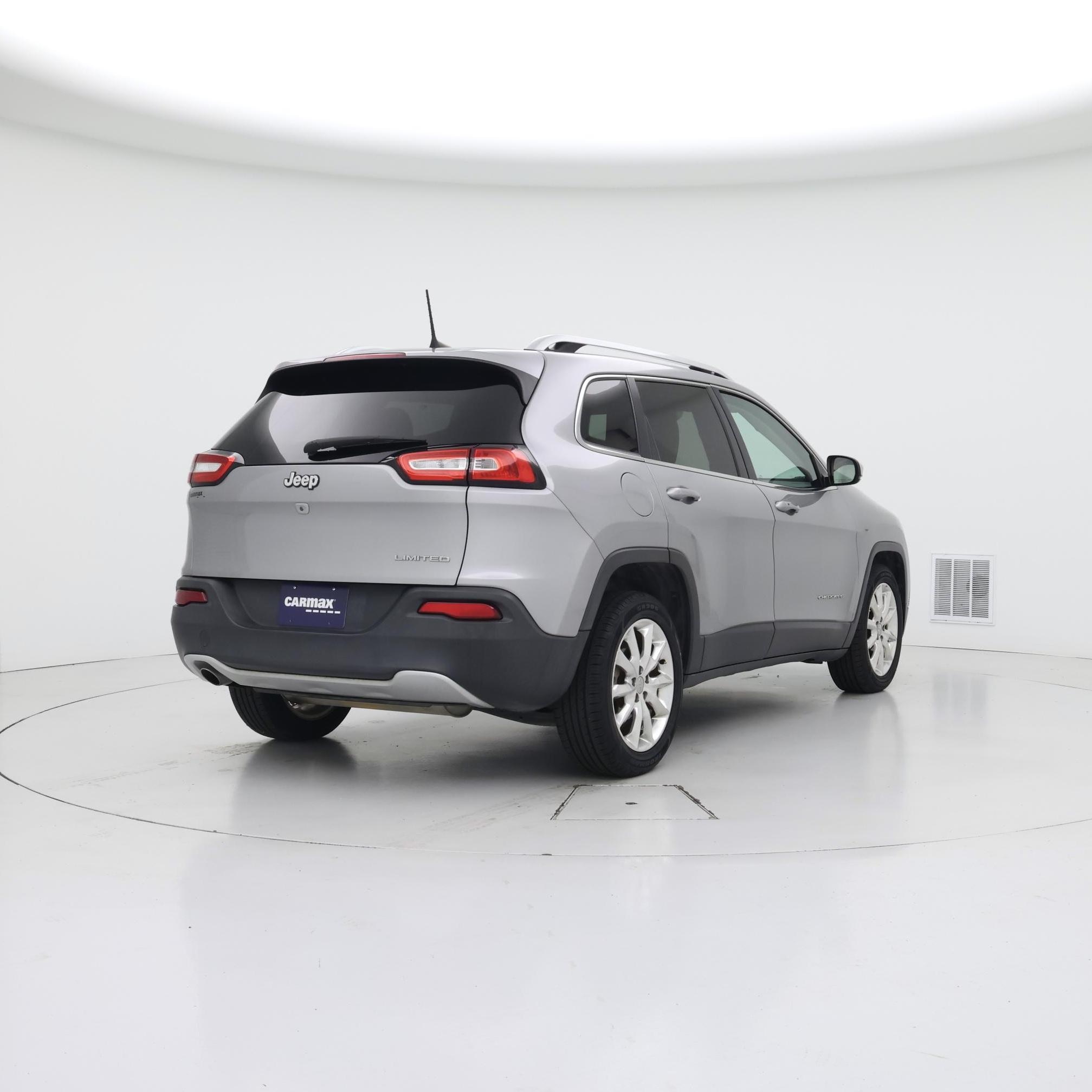 Thumbnail: 2017 Jeep Cherokee - 8