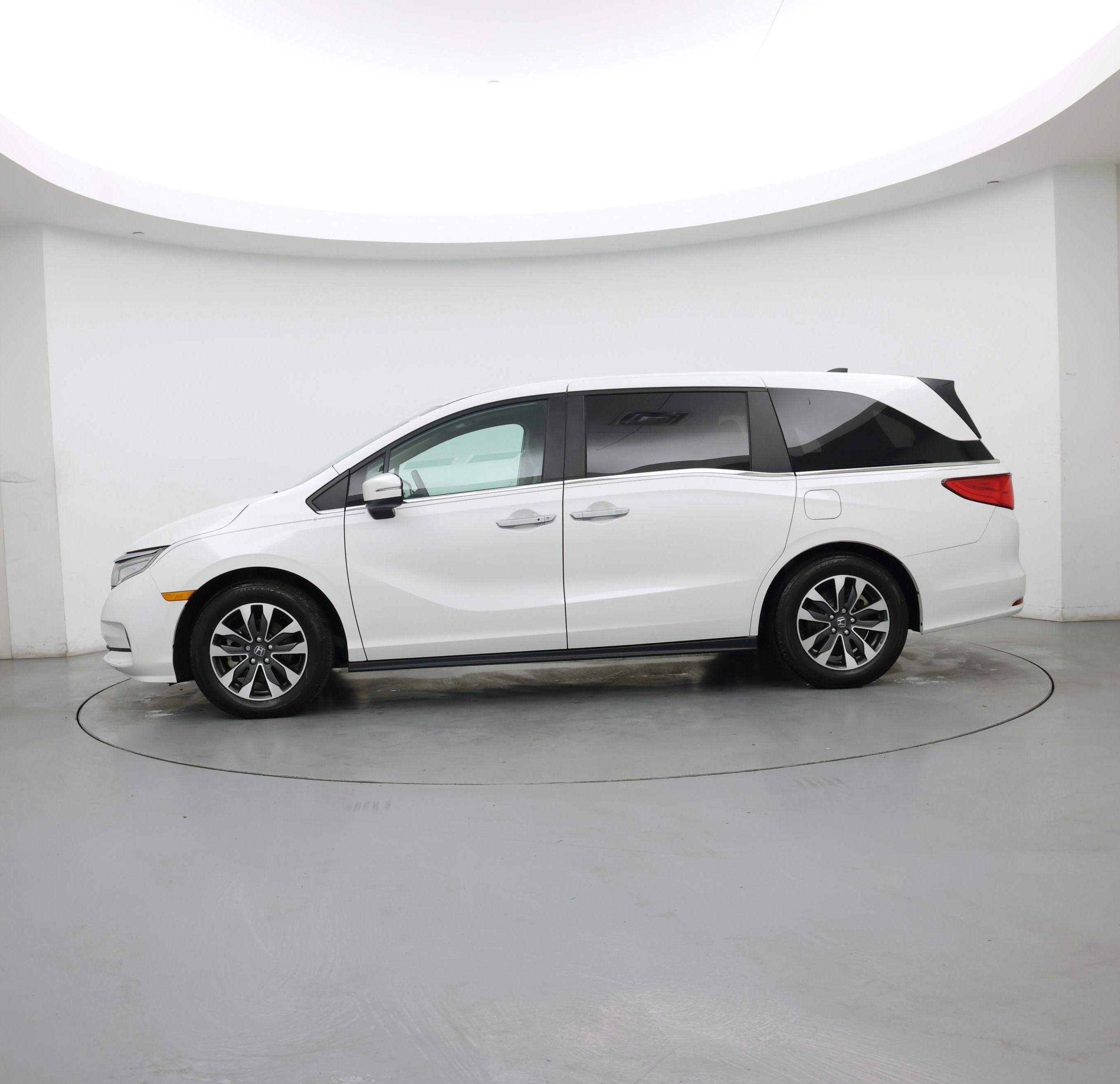 Thumbnail: 2024 Honda Odyssey - 3