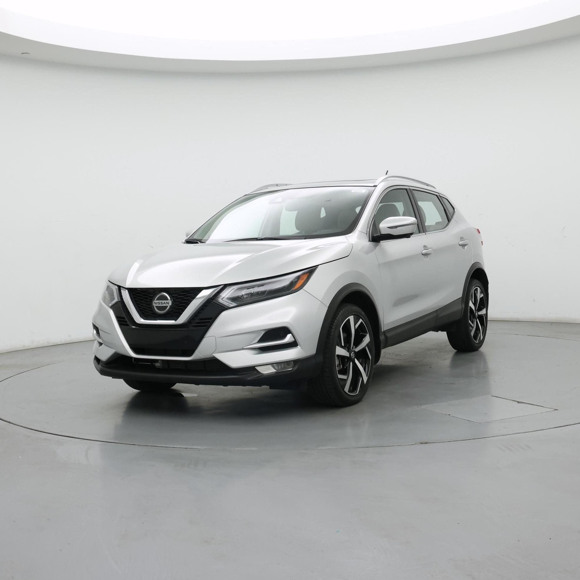 Thumbnail: 2021 Nissan Rogue Sport - 4