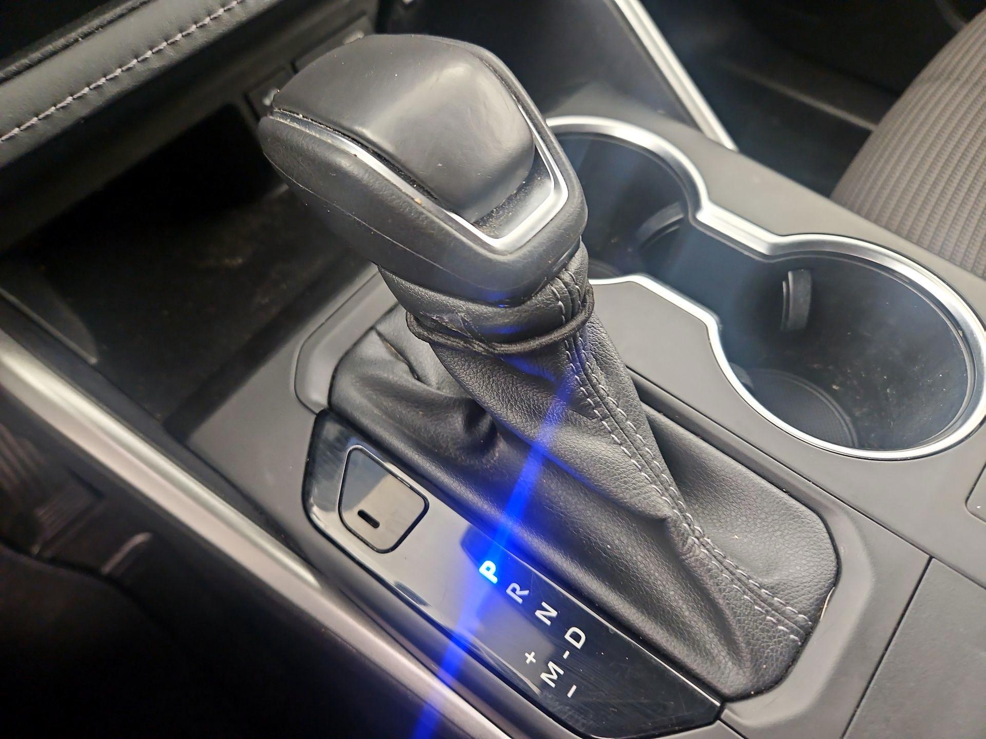 Thumbnail: 2023 Toyota Highlander - 17