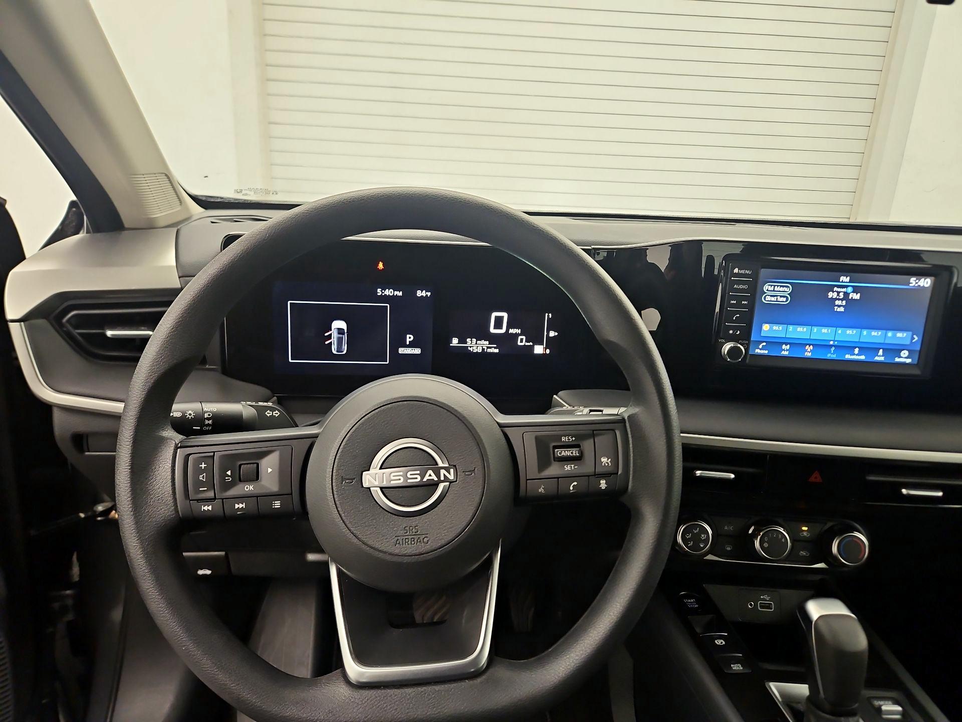 Thumbnail: 2025 Nissan Kicks - 10