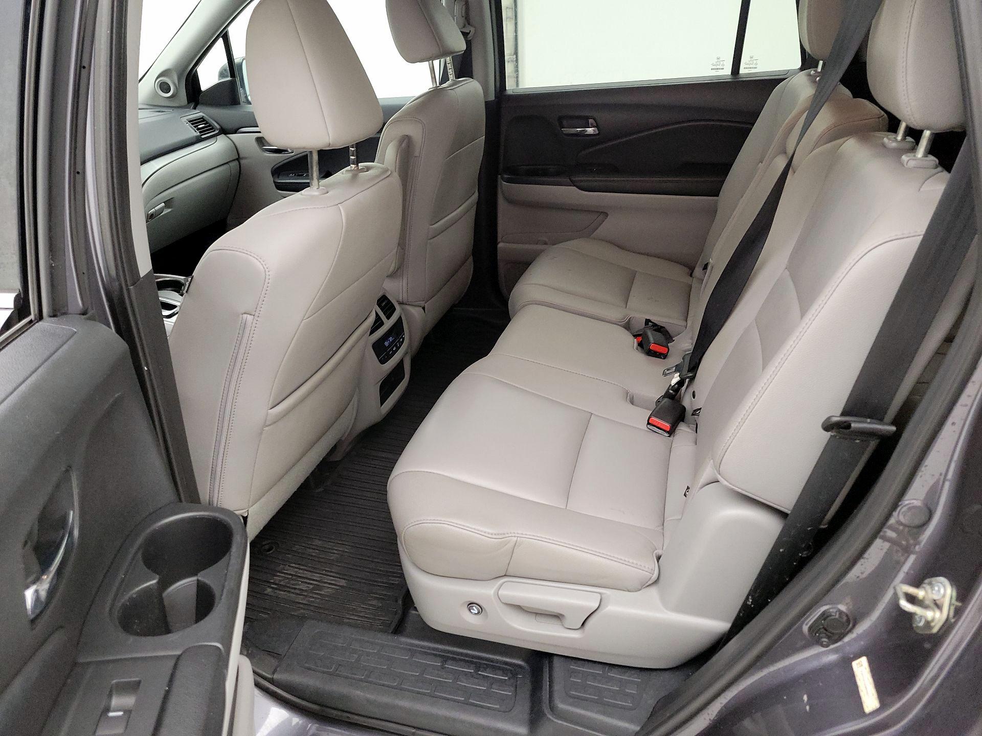 Thumbnail: 2016 Honda Pilot - 16