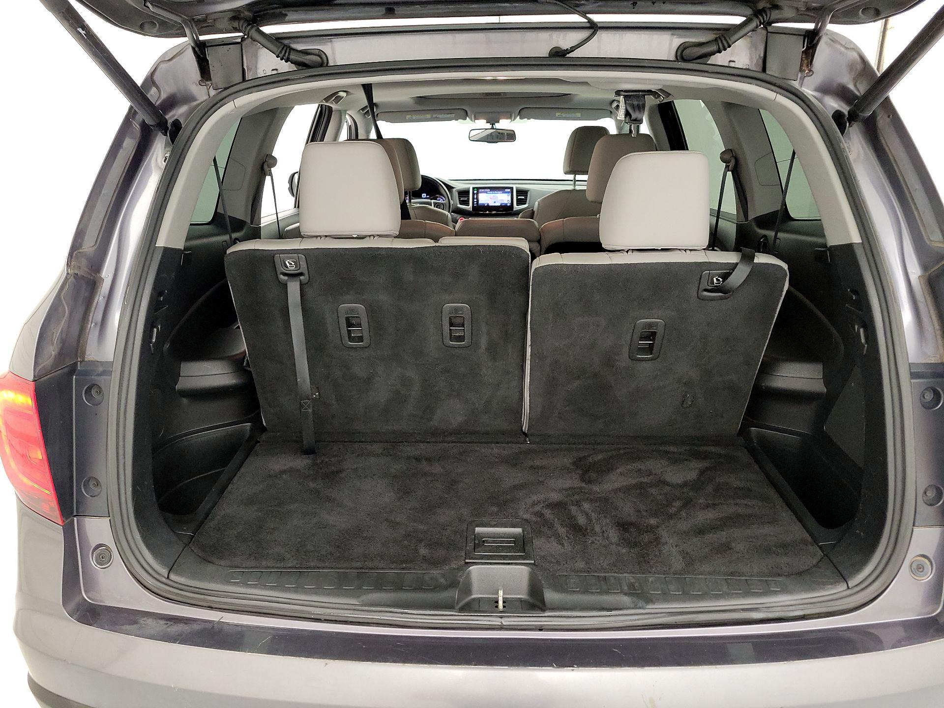 Thumbnail: 2016 Honda Pilot - 17