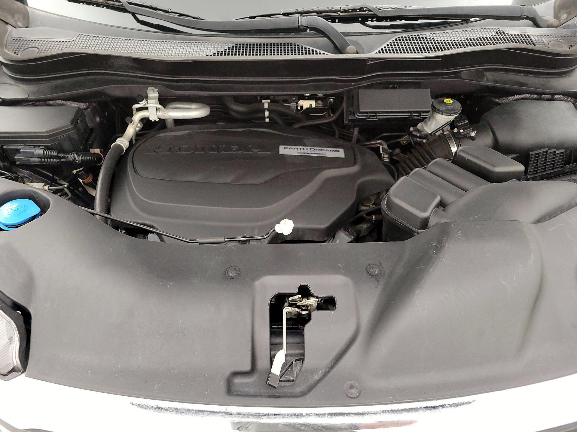 Thumbnail: 2016 Honda Pilot - 18