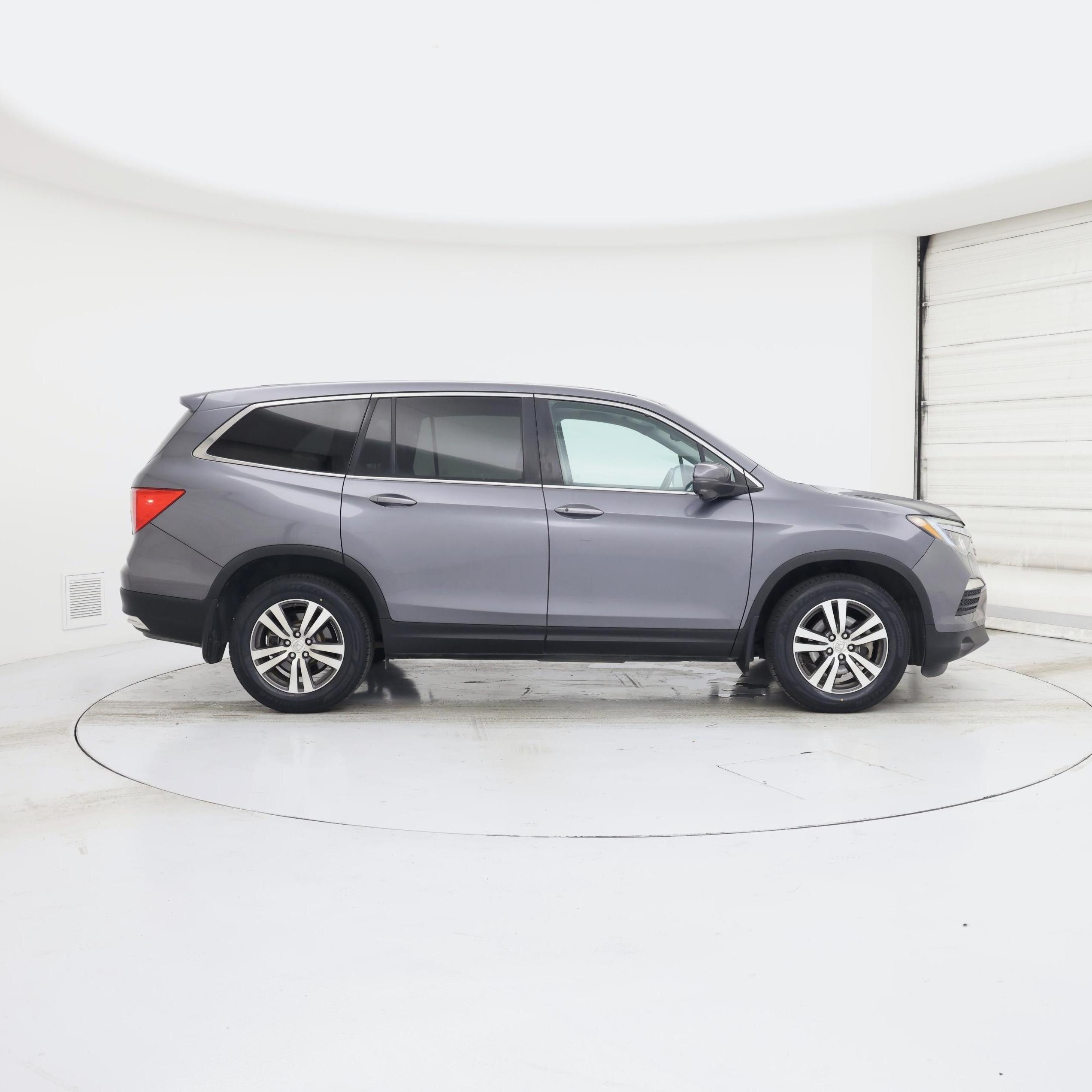 Thumbnail: 2016 Honda Pilot - 7