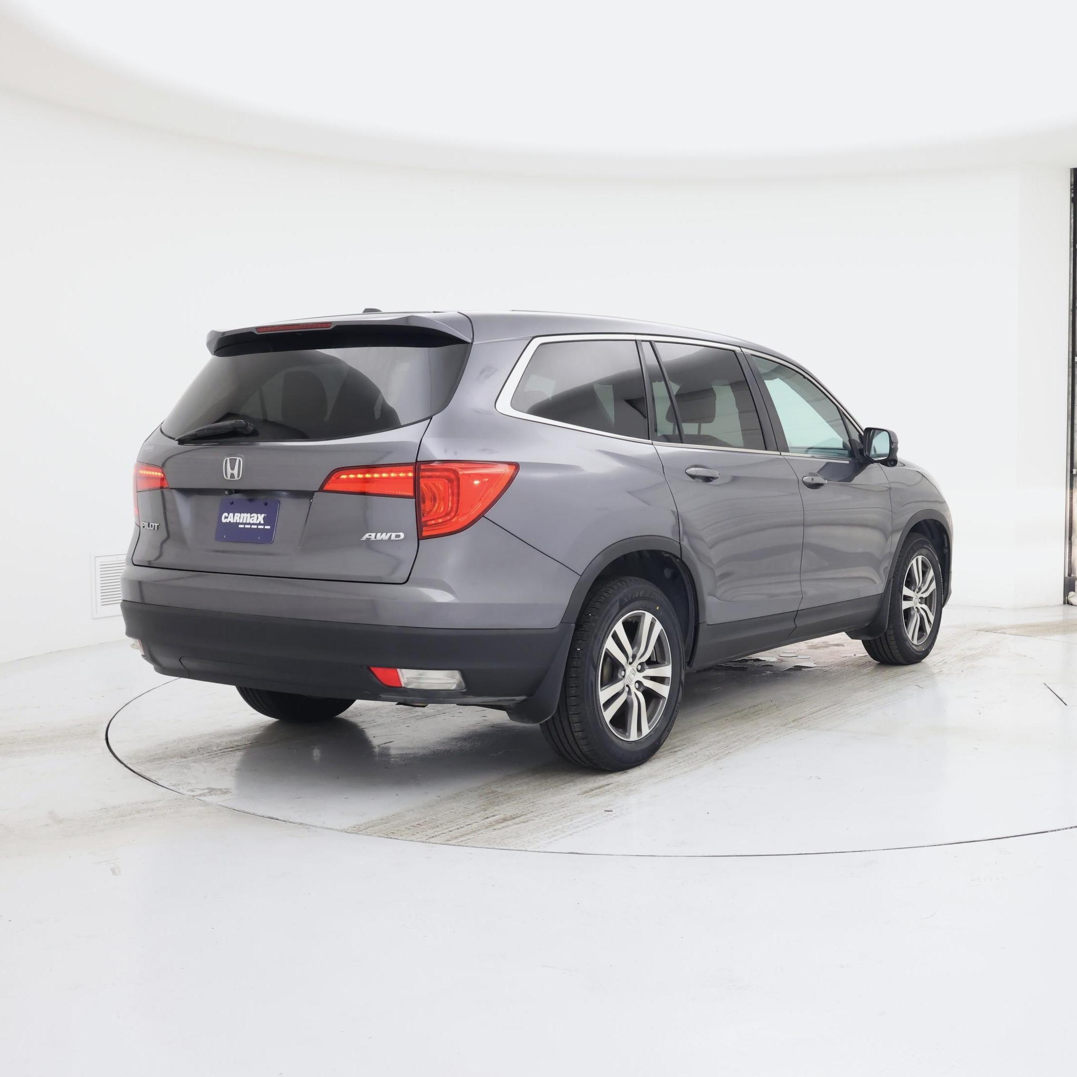 Thumbnail: 2016 Honda Pilot - 8