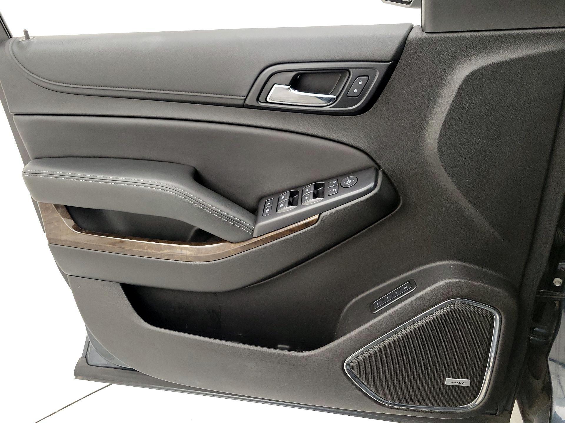 Thumbnail: 2019 Chevrolet Tahoe - 12