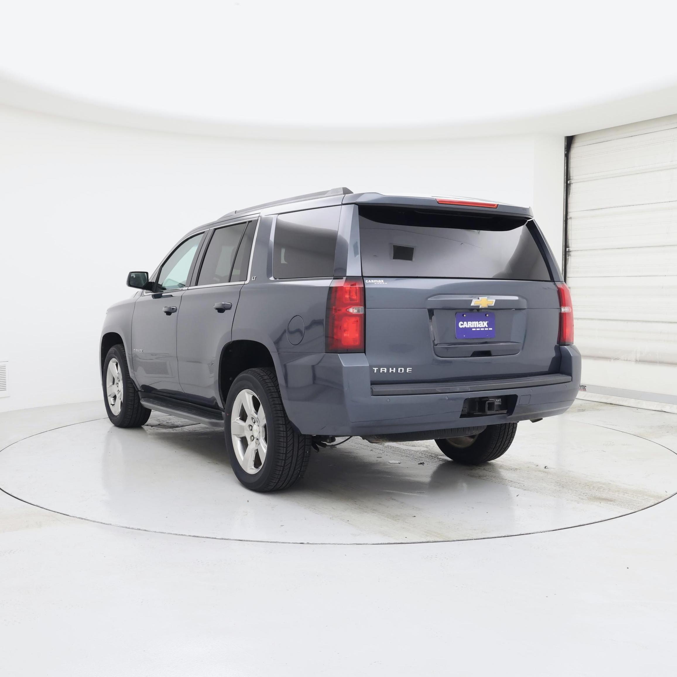 Thumbnail: 2019 Chevrolet Tahoe - 2
