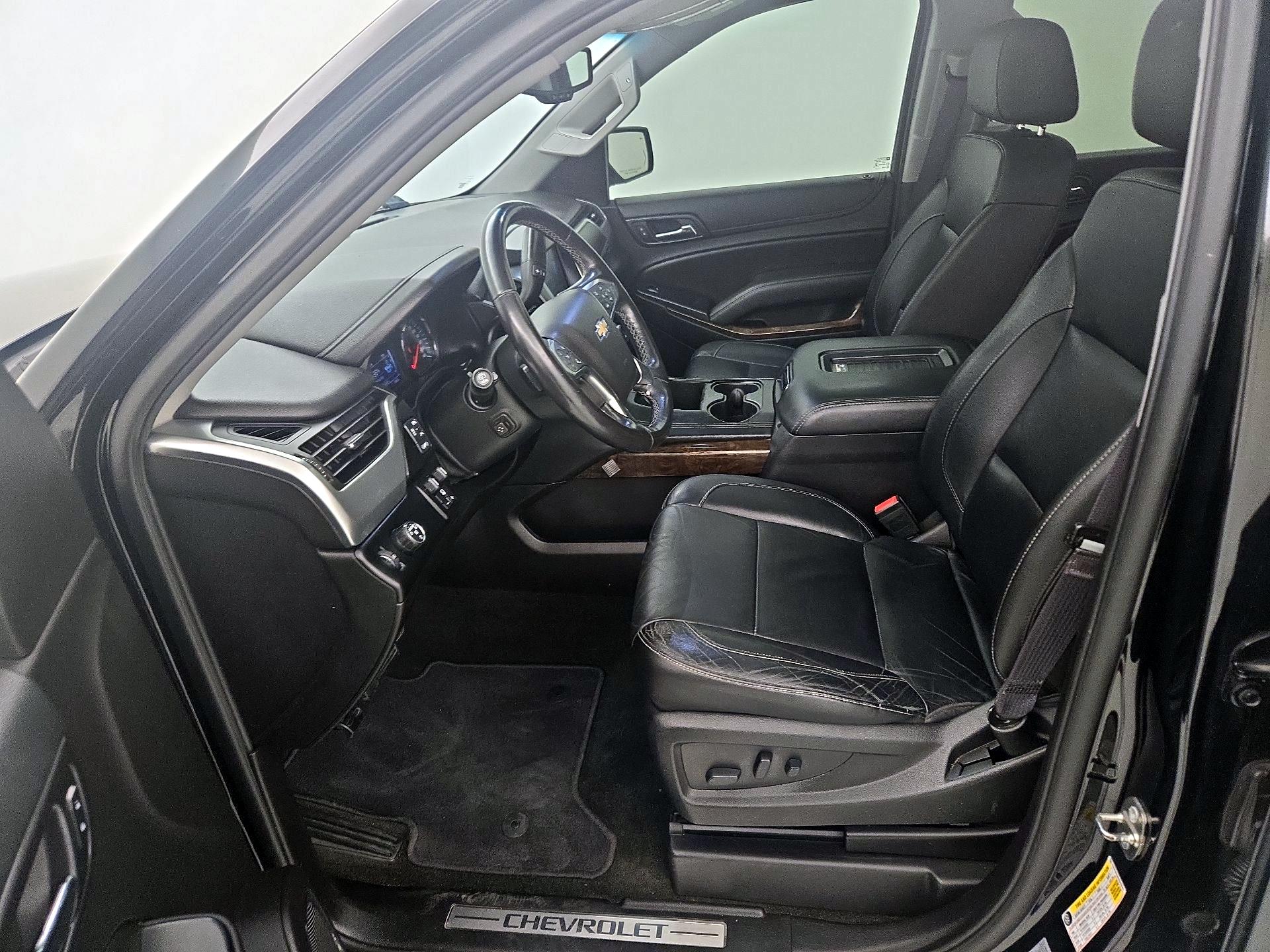 Thumbnail: 2017 Chevrolet Tahoe - 11