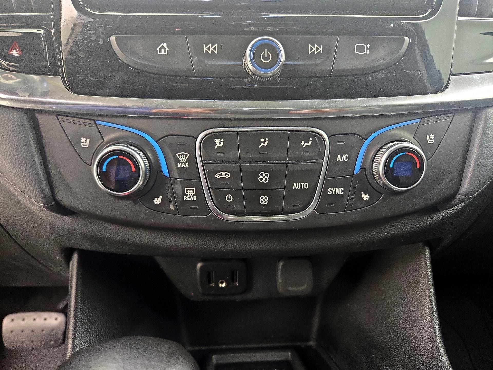 Thumbnail: 2019 Chevrolet Traverse - 17