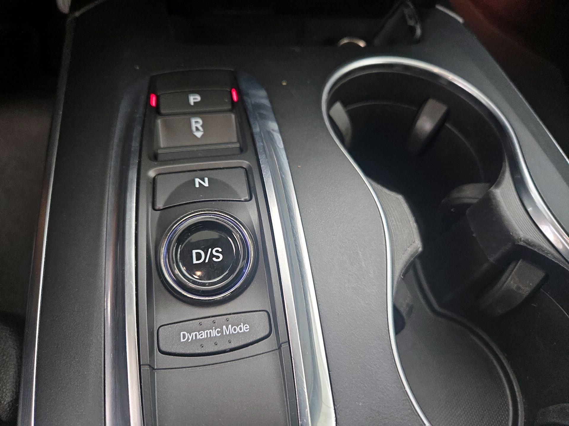 Thumbnail: 2017 Acura MDX - 17