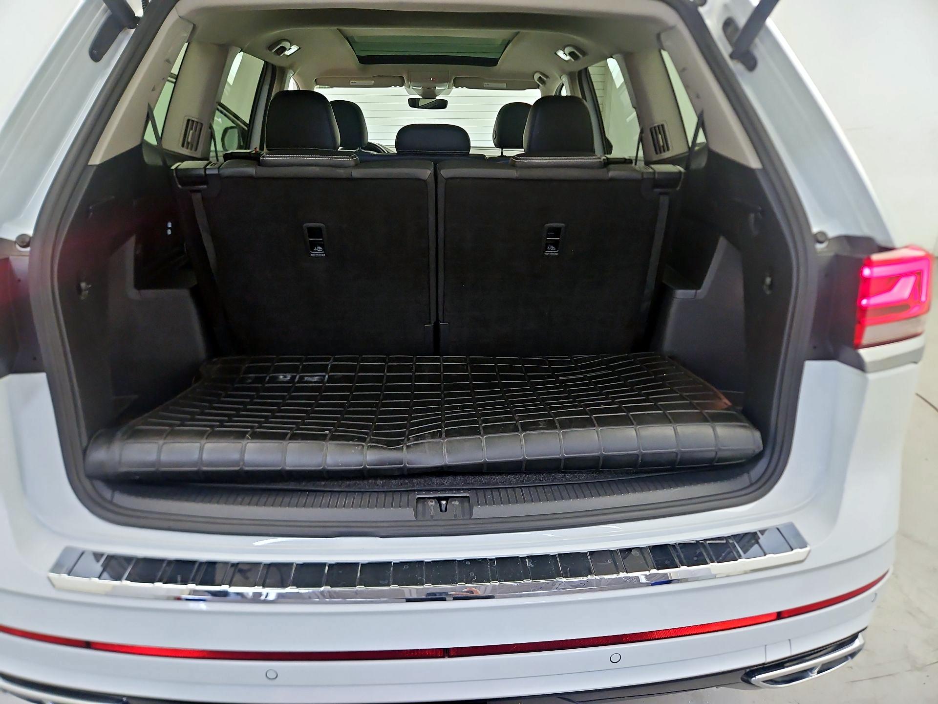 Thumbnail: 2022 Volkswagen Atlas - 20