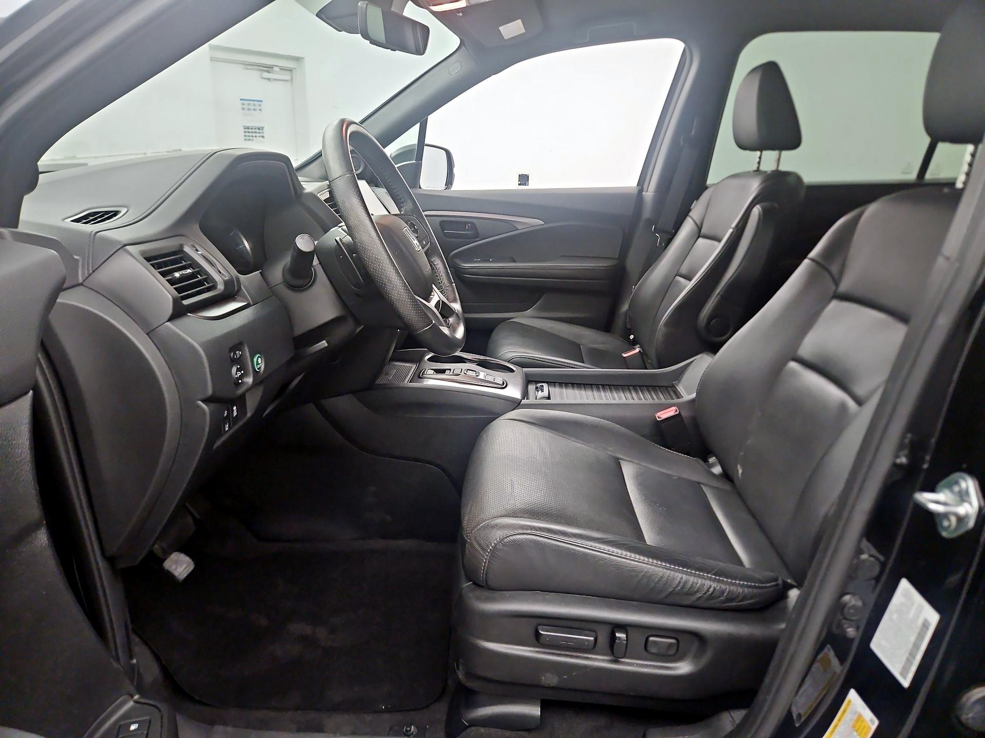 Thumbnail: 2022 Honda Passport - 11
