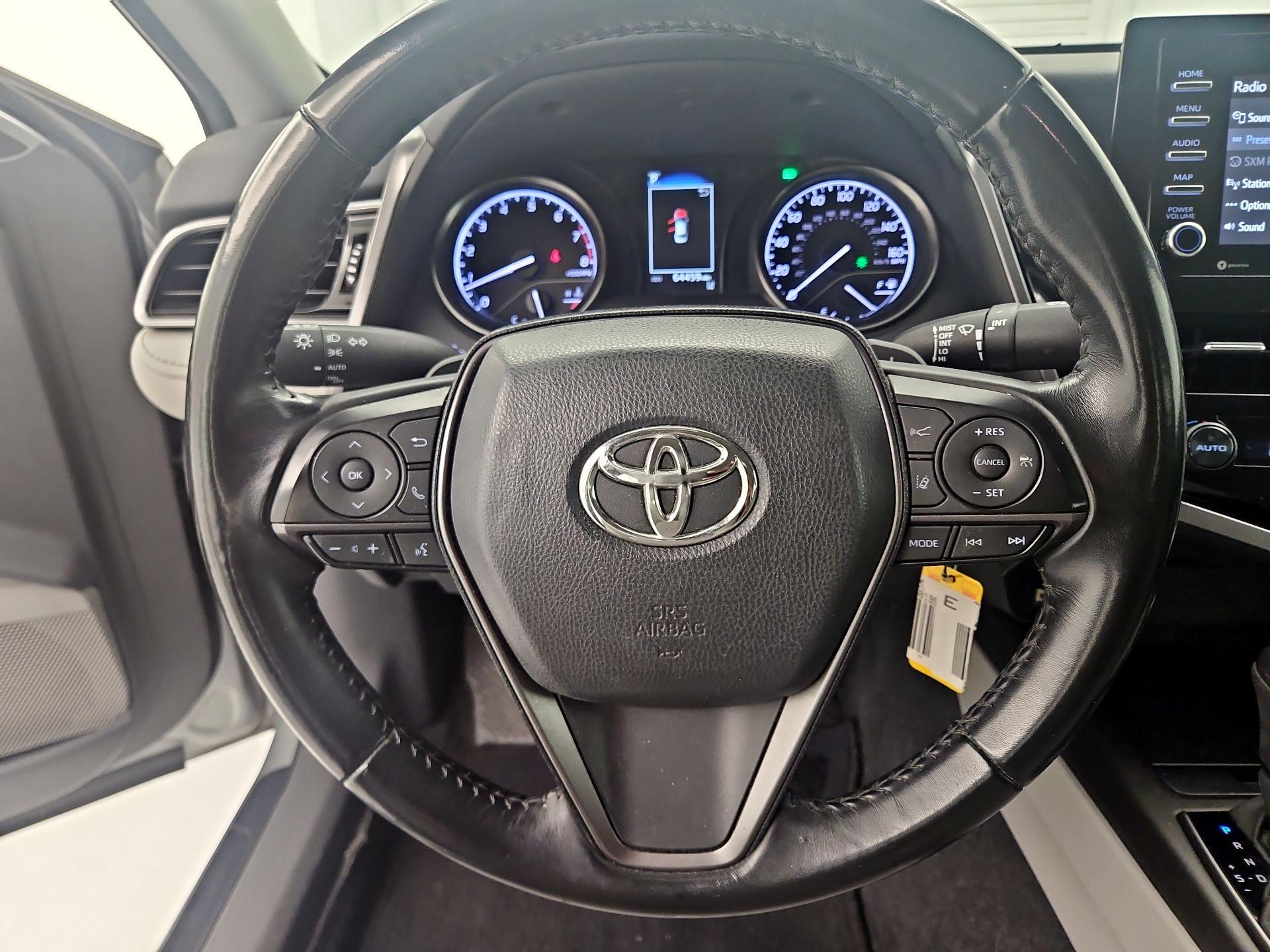 Thumbnail: 2022 Toyota Camry - 10