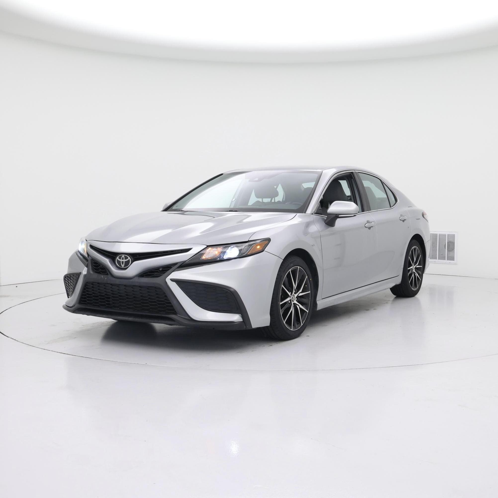 Thumbnail: 2022 Toyota Camry - 4