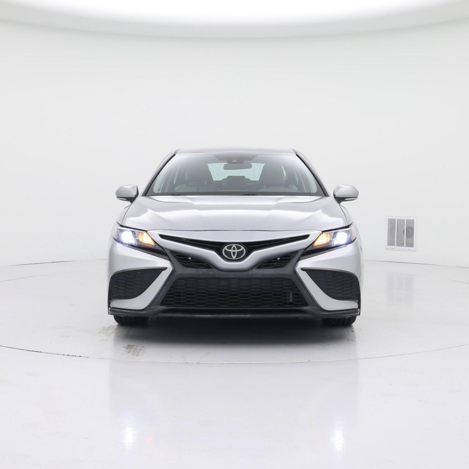 Thumbnail: 2022 Toyota Camry - 5