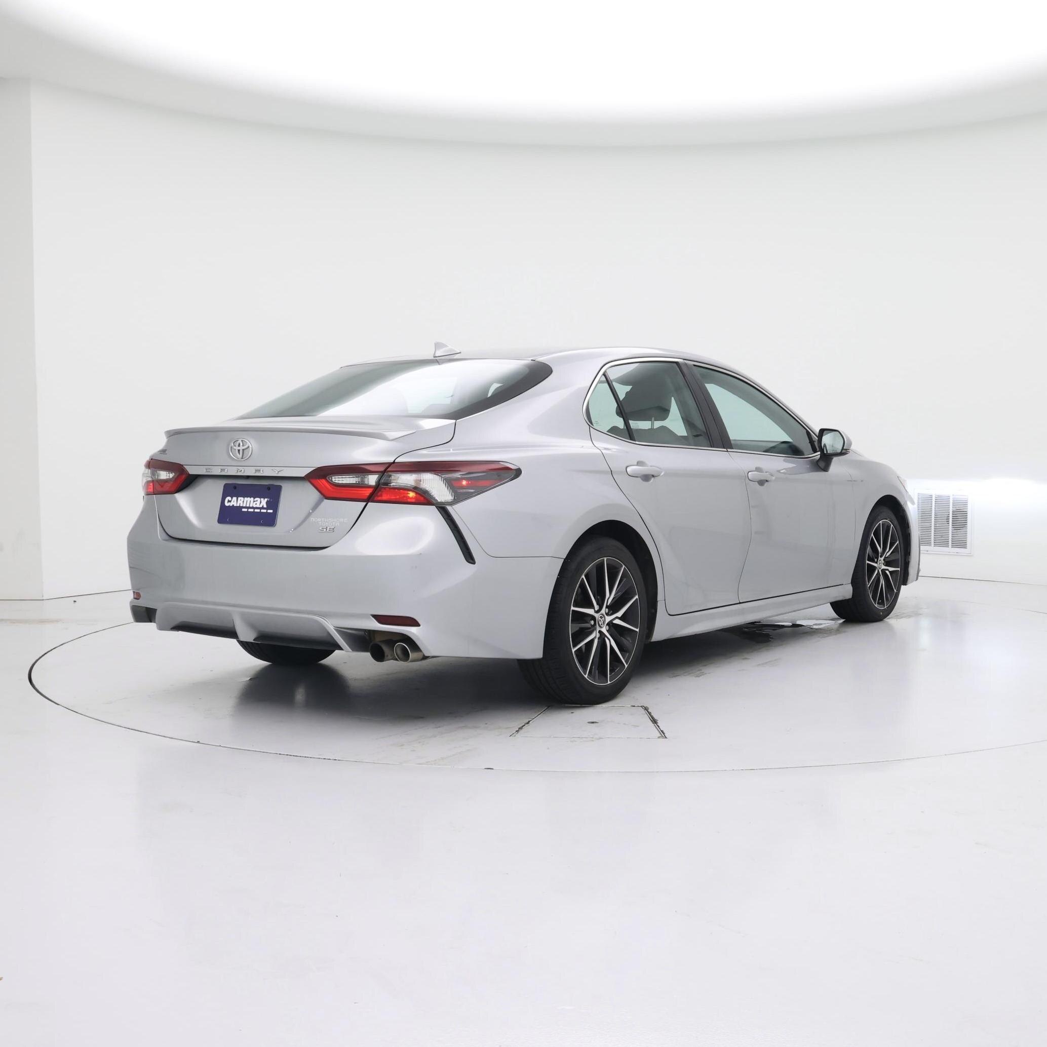 Thumbnail: 2022 Toyota Camry - 8