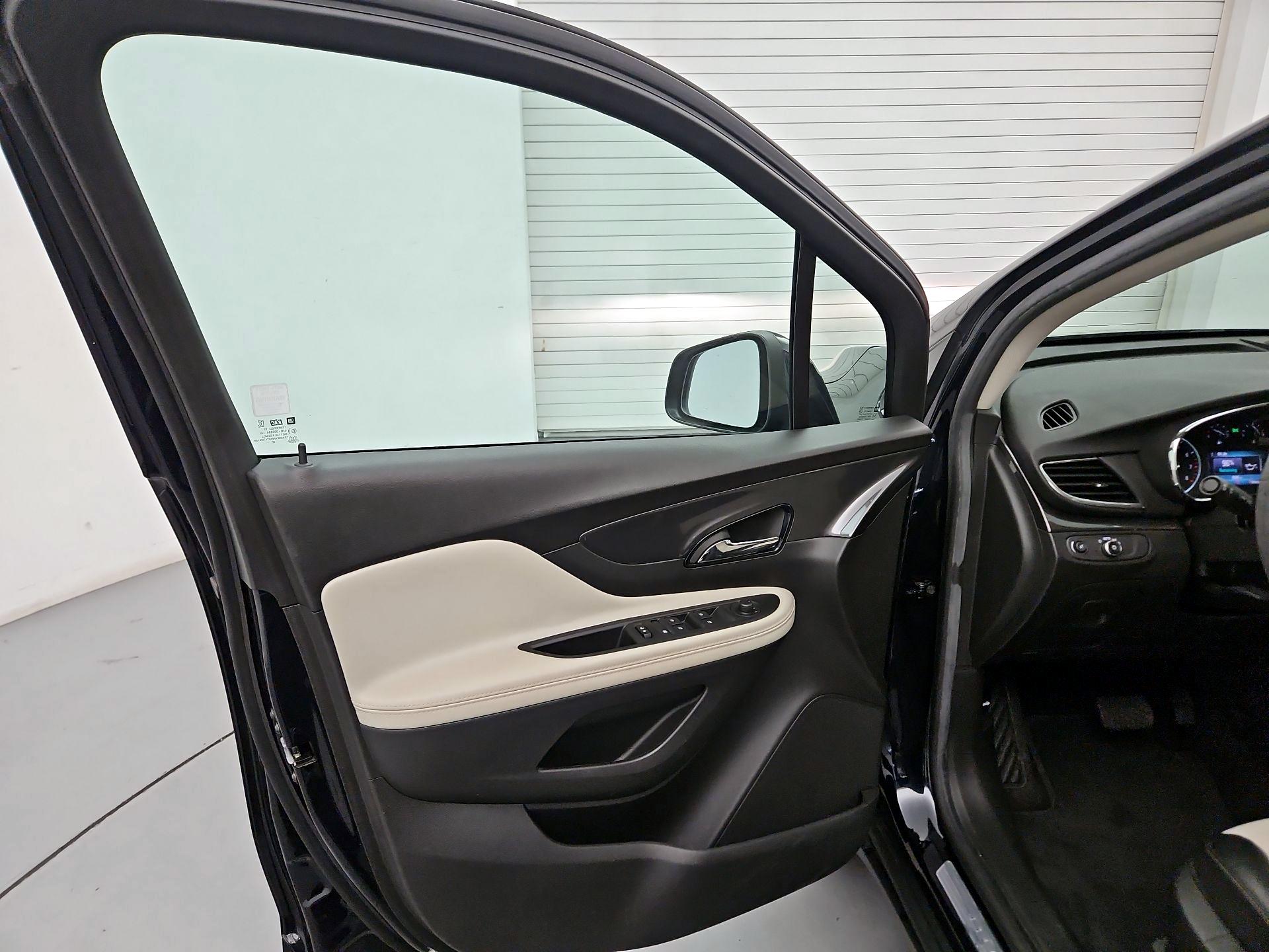 Thumbnail: 2022 Buick Encore - 12