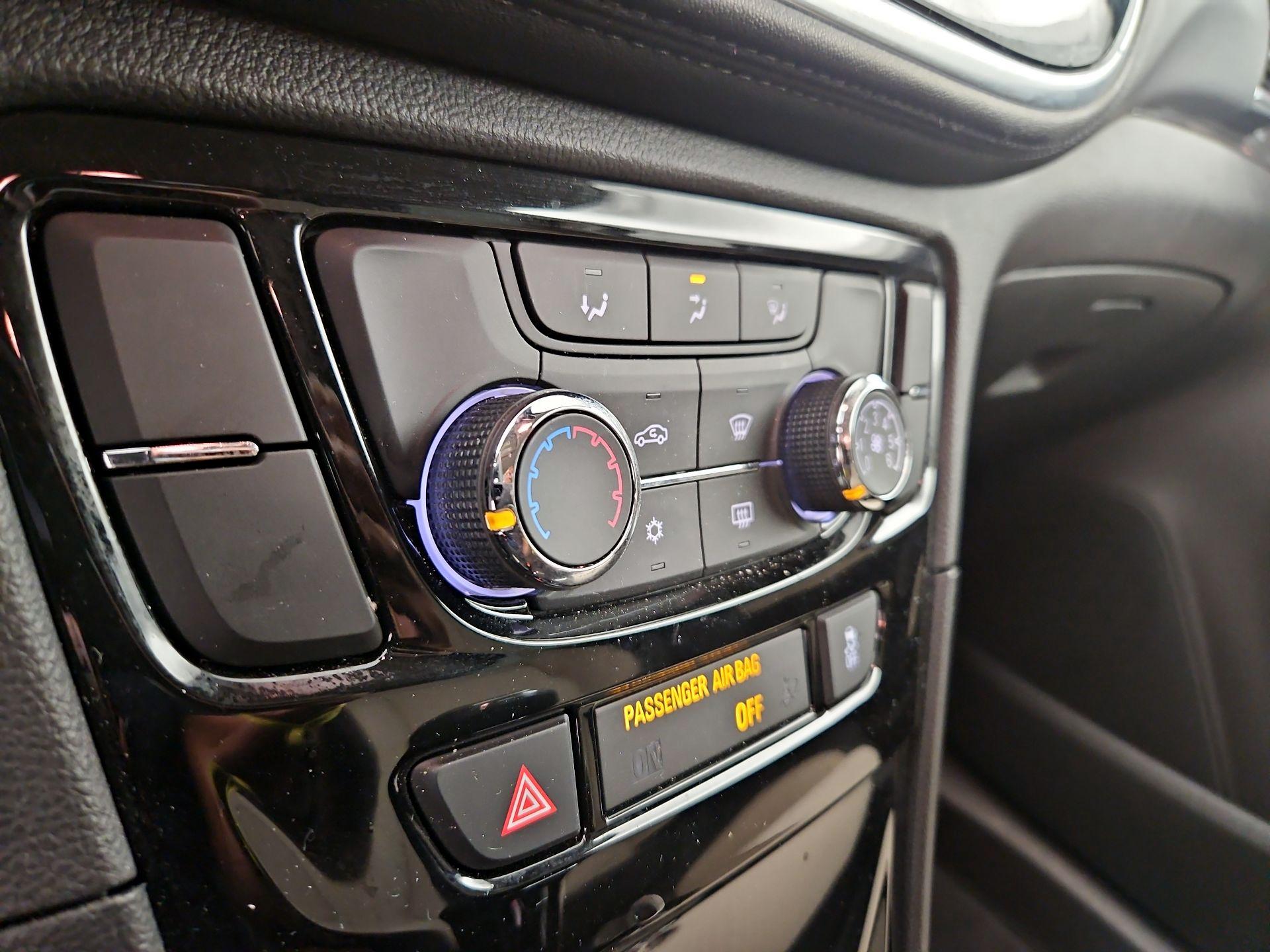 Thumbnail: 2022 Buick Encore - 15