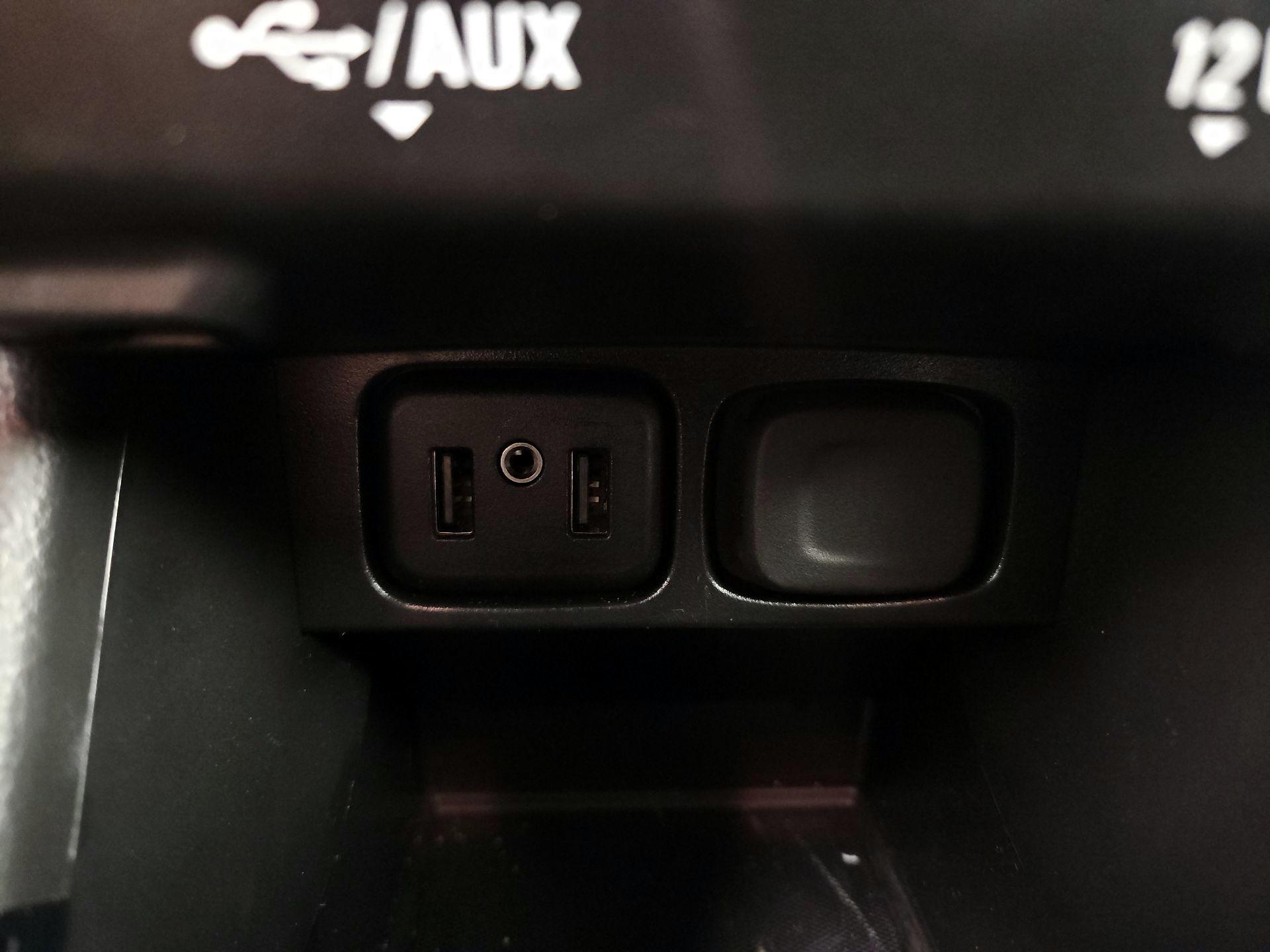 Thumbnail: 2022 Buick Encore - 17