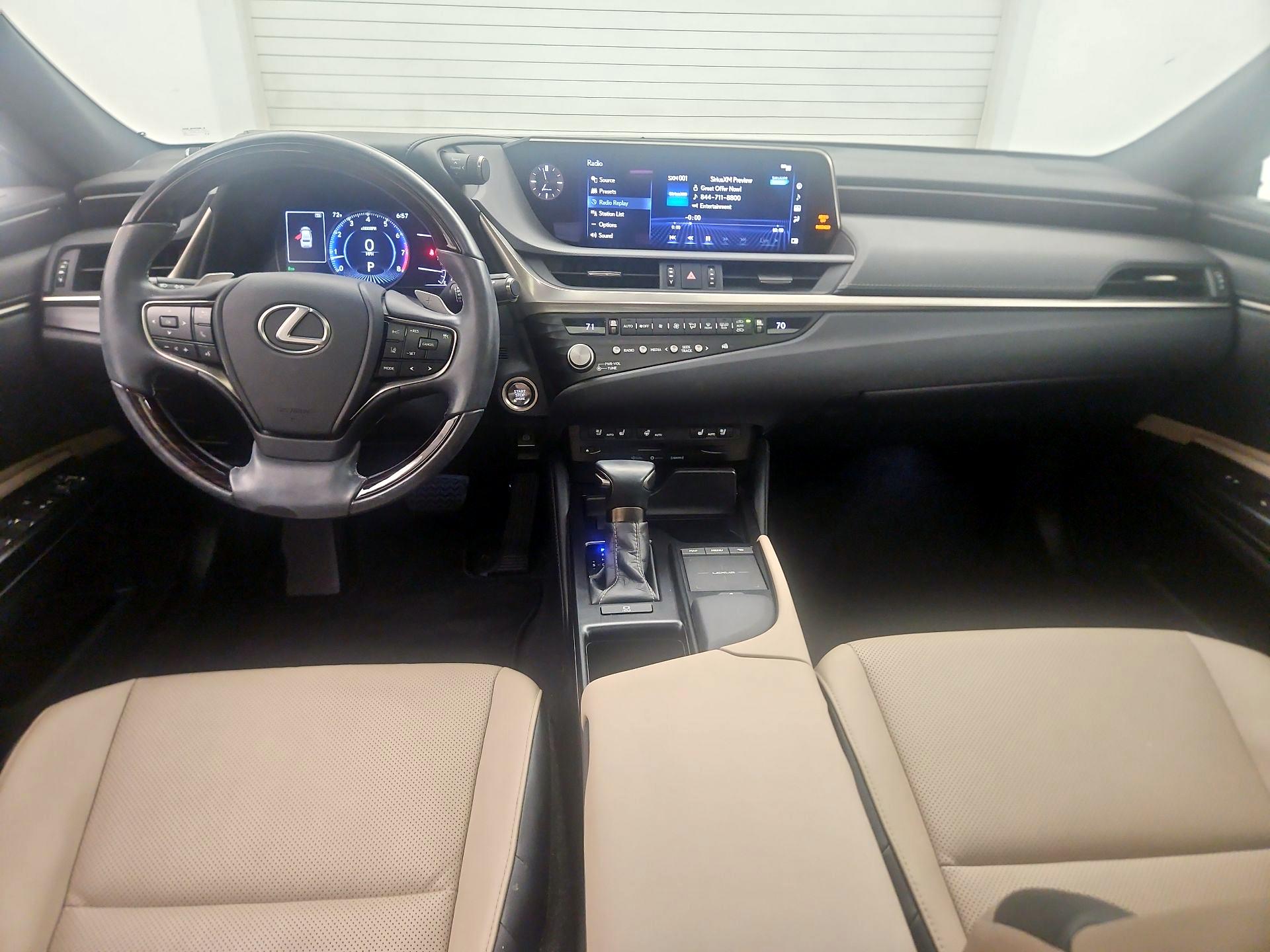 Thumbnail: 2021 Lexus ES - 9