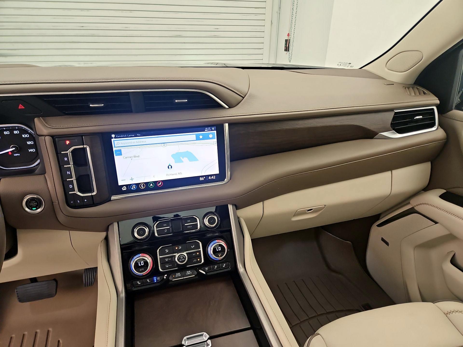 Thumbnail: 2021 GMC Yukon XL - 9