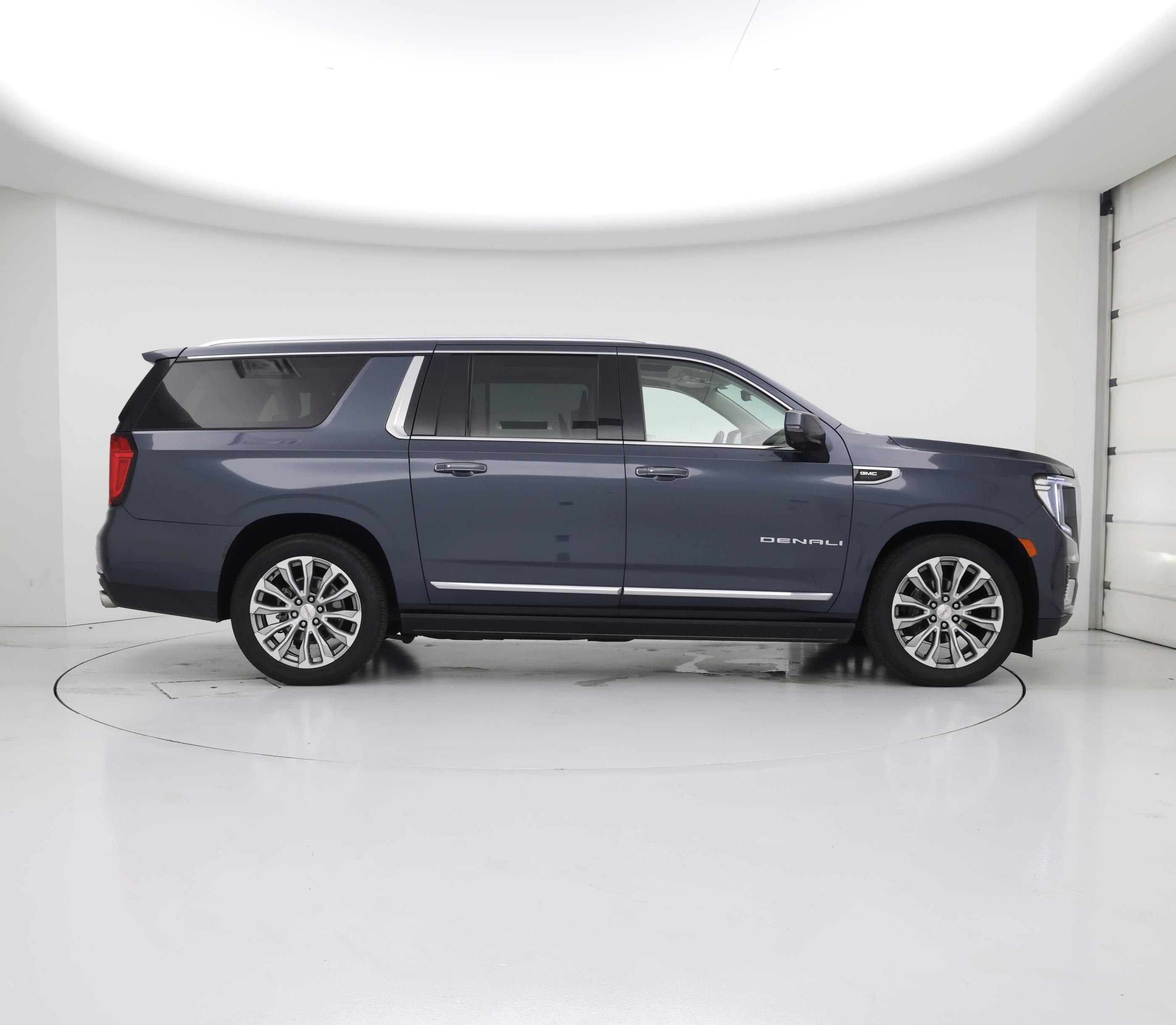 Thumbnail: 2021 GMC Yukon XL - 7