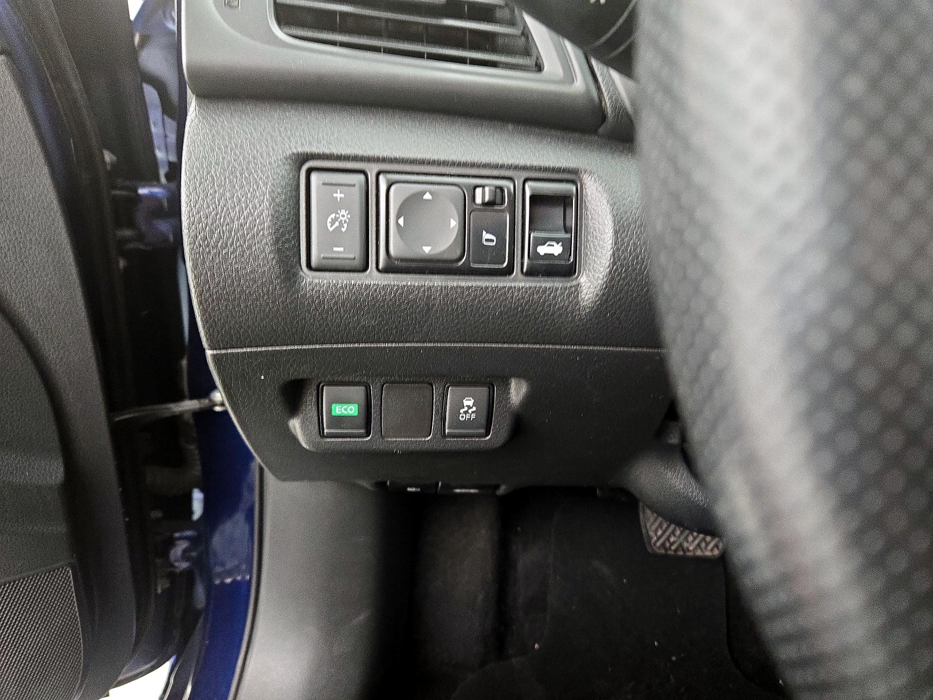 Thumbnail: 2019 Nissan Sentra - 13