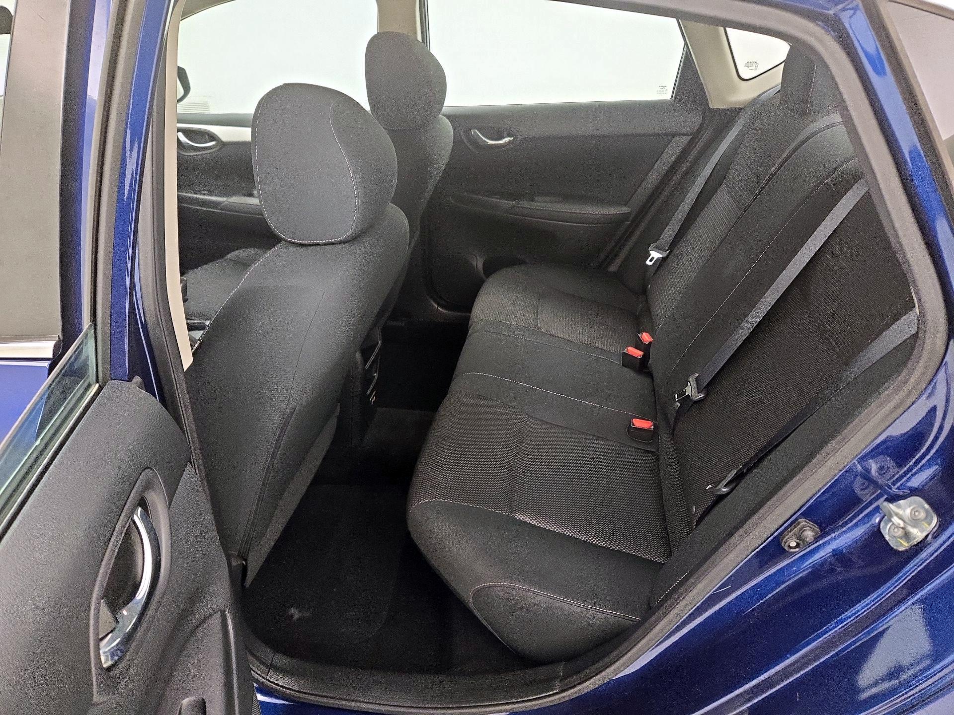 Thumbnail: 2019 Nissan Sentra - 19