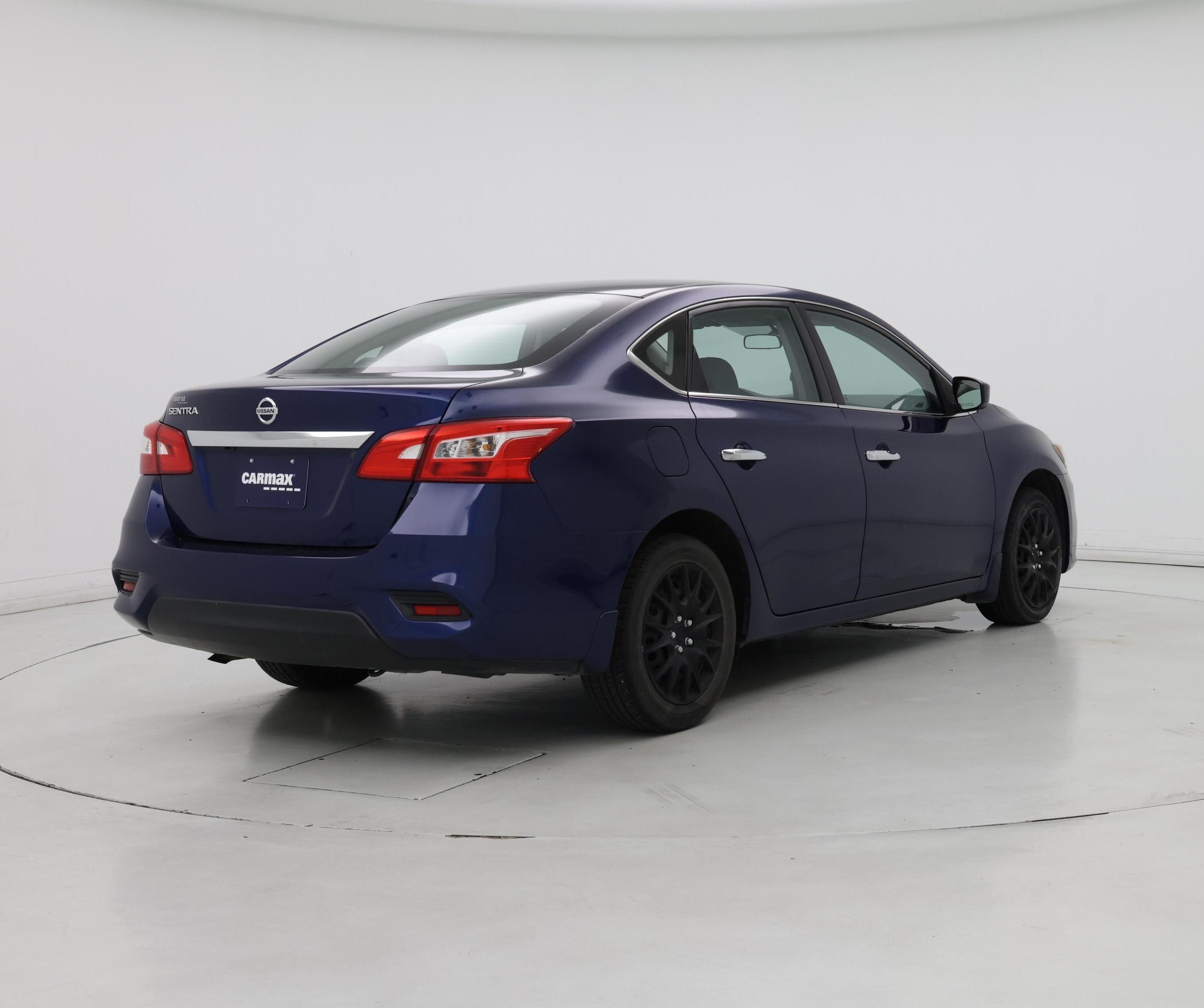 Thumbnail: 2019 Nissan Sentra - 8