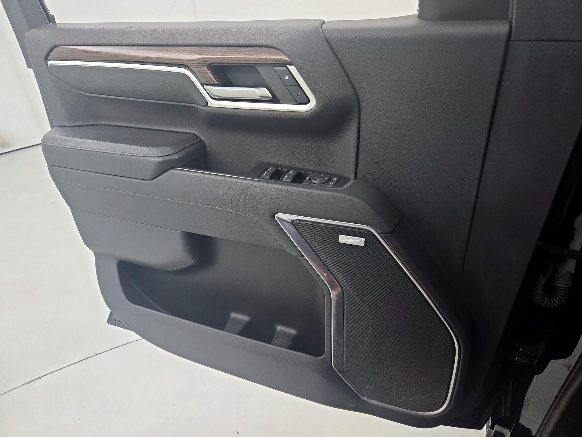 Thumbnail: 2022 Chevrolet Silverado 1500 - 12