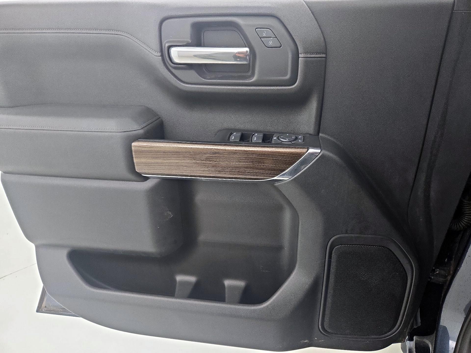 Thumbnail: 2019 Chevrolet Silverado 1500 - 12