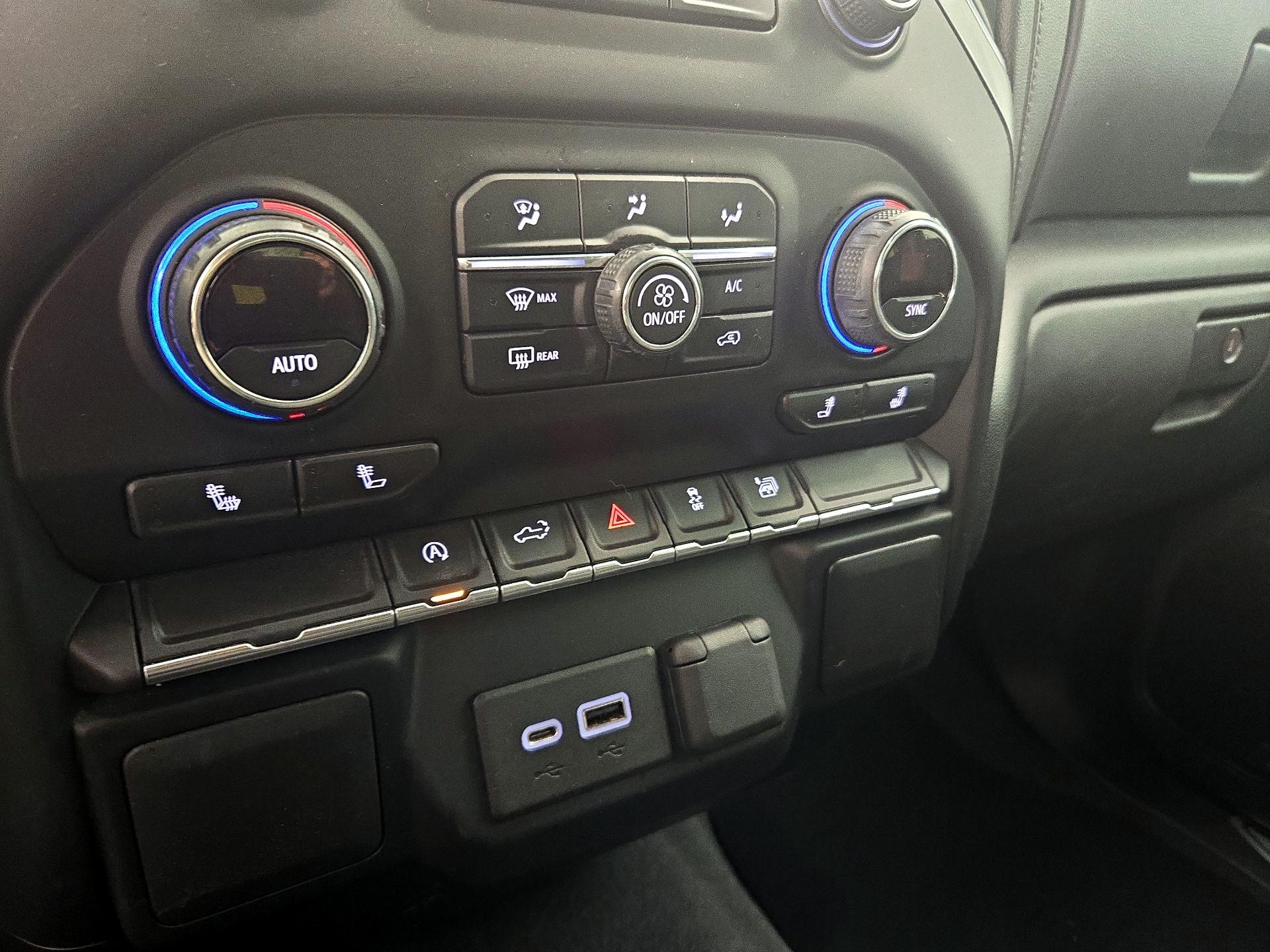 Thumbnail: 2019 Chevrolet Silverado 1500 - 16