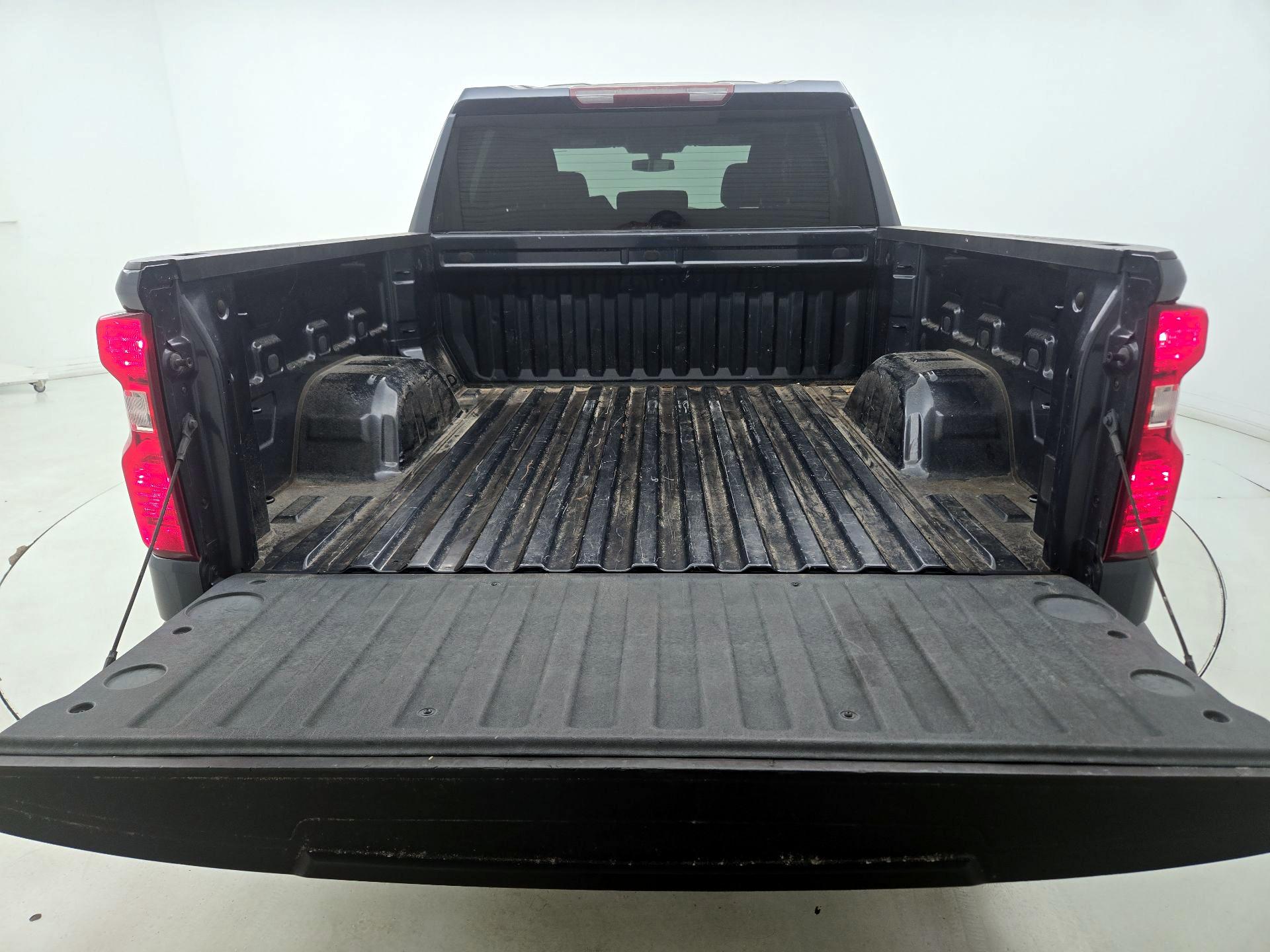 Thumbnail: 2019 Chevrolet Silverado 1500 - 20