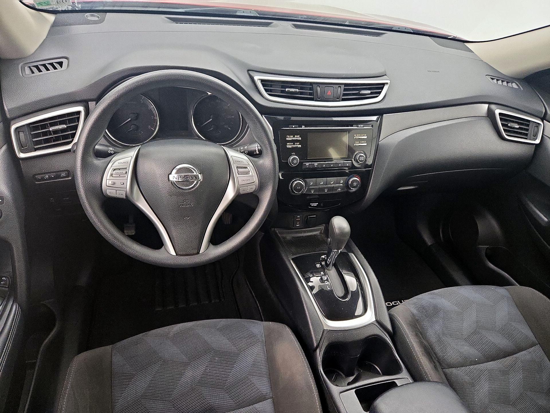 Thumbnail: 2015 Nissan Rogue - 9