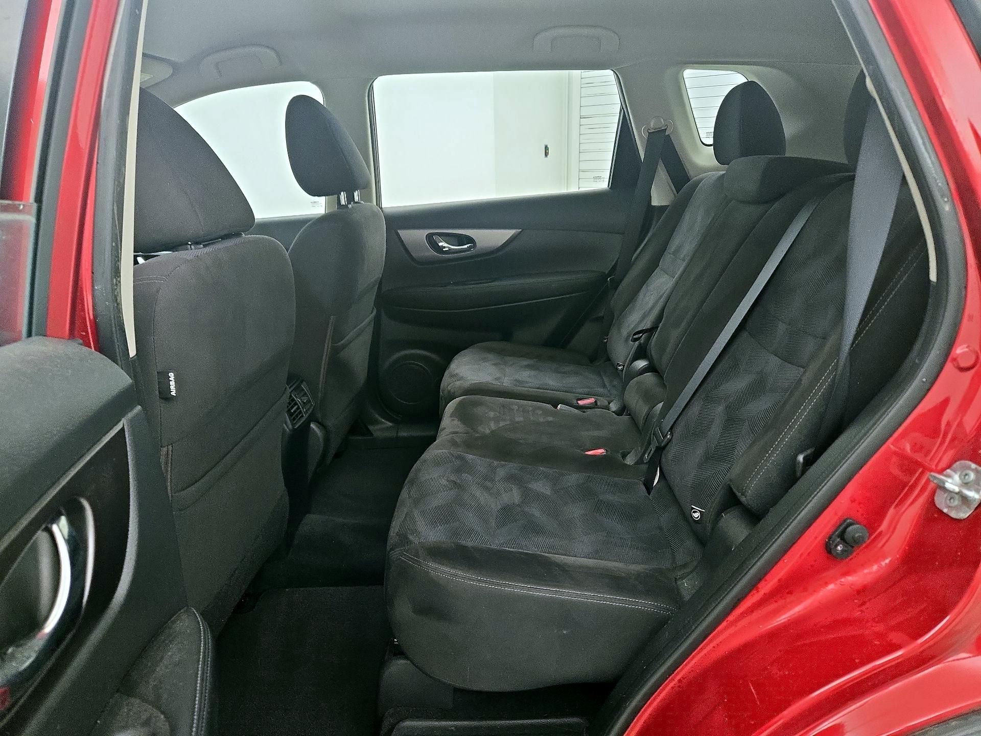 Thumbnail: 2015 Nissan Rogue - 19