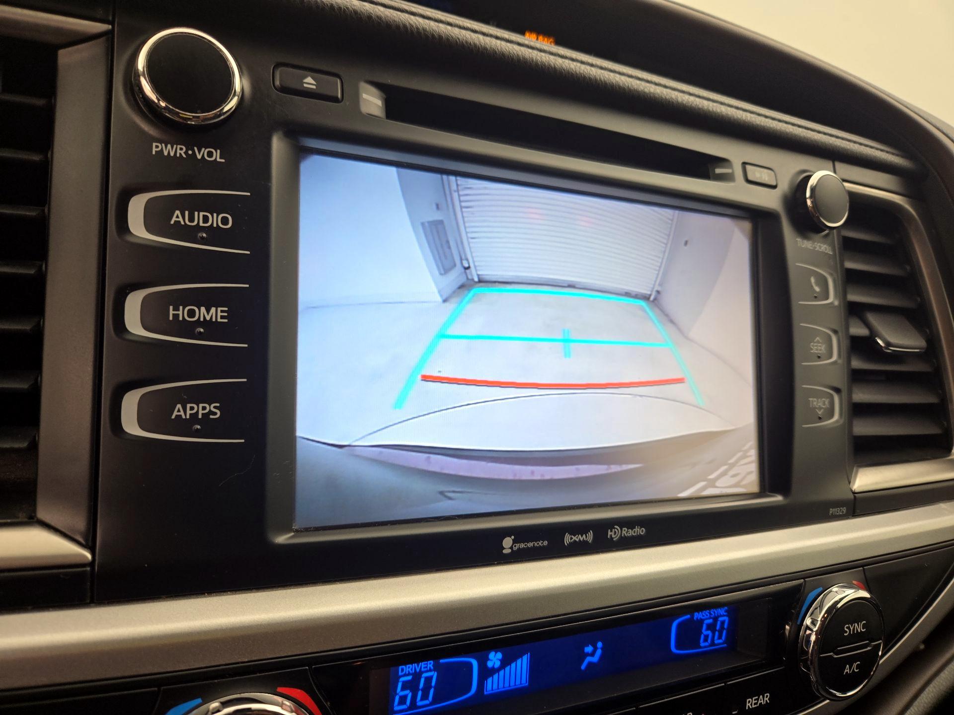 Thumbnail: 2017 Toyota Highlander - 14
