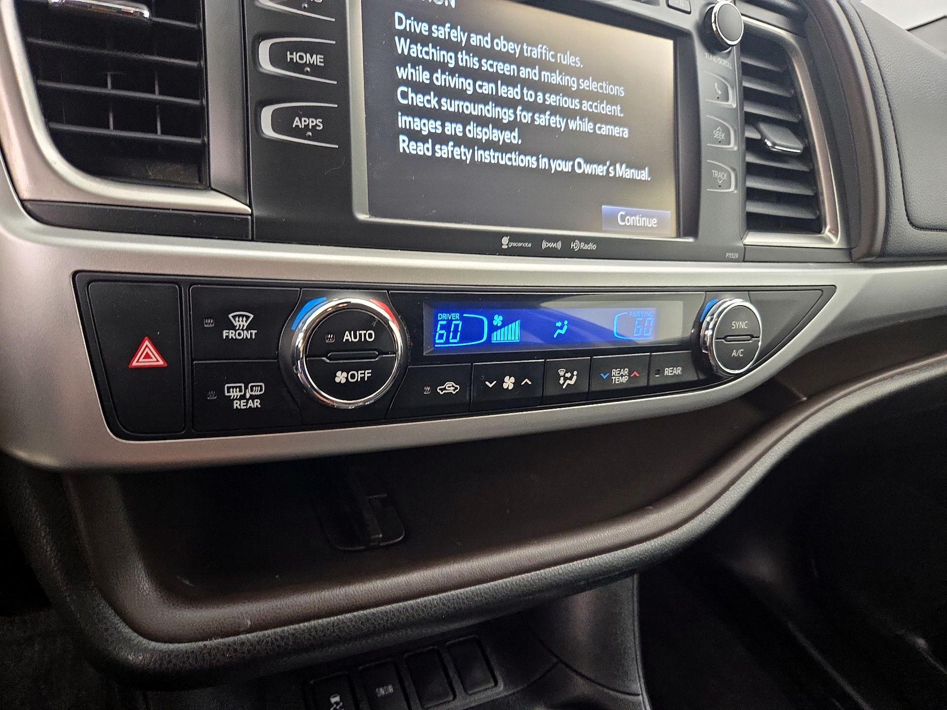 Thumbnail: 2017 Toyota Highlander - 16