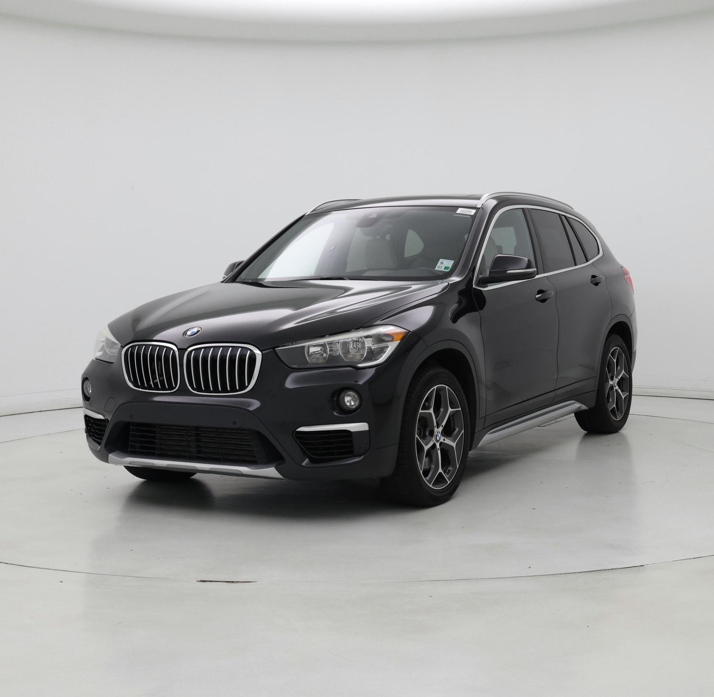 Thumbnail: 2019 BMW X1 - 4